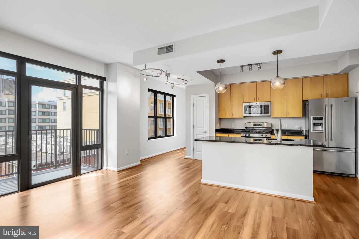1001 L ST NW #811, WASHINGTON, District Of Columbia 20001, 1 Bedroom Bedrooms, ,1 BathroomBathrooms,Residential,For sale,1001 L ST NW #811,DCDC2192960 MLS # DCDC2192960