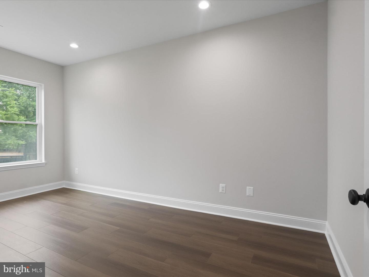 8708 LUKENS LN, ALEXANDRIA, Virginia 22309, 5 Bedrooms Bedrooms, ,4 BathroomsBathrooms,Residential,For sale,8708 LUKENS LN,VAFX2253560 MLS # VAFX2253560