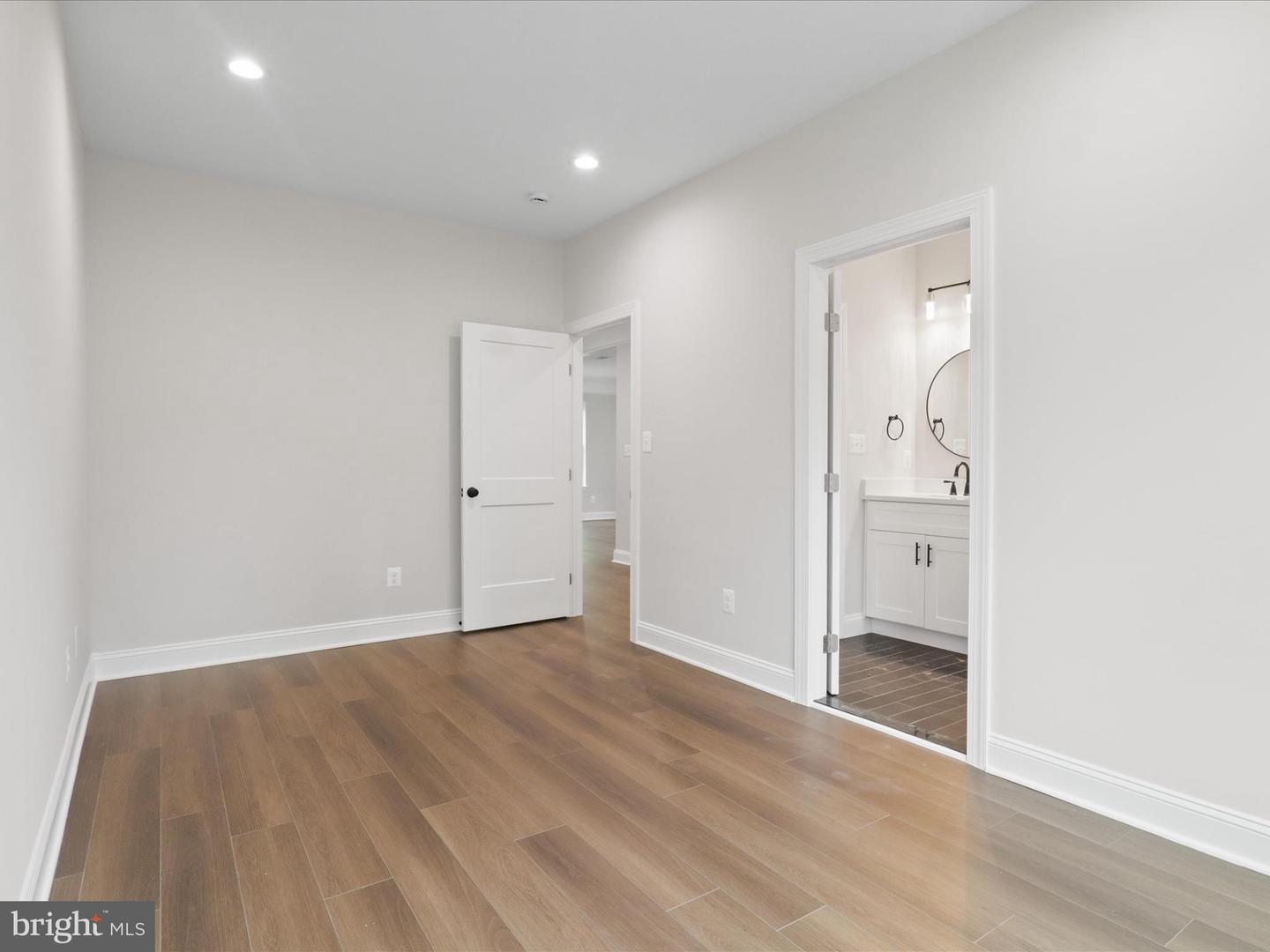 8708 LUKENS LN, ALEXANDRIA, Virginia 22309, 5 Bedrooms Bedrooms, ,4 BathroomsBathrooms,Residential,For sale,8708 LUKENS LN,VAFX2253560 MLS # VAFX2253560