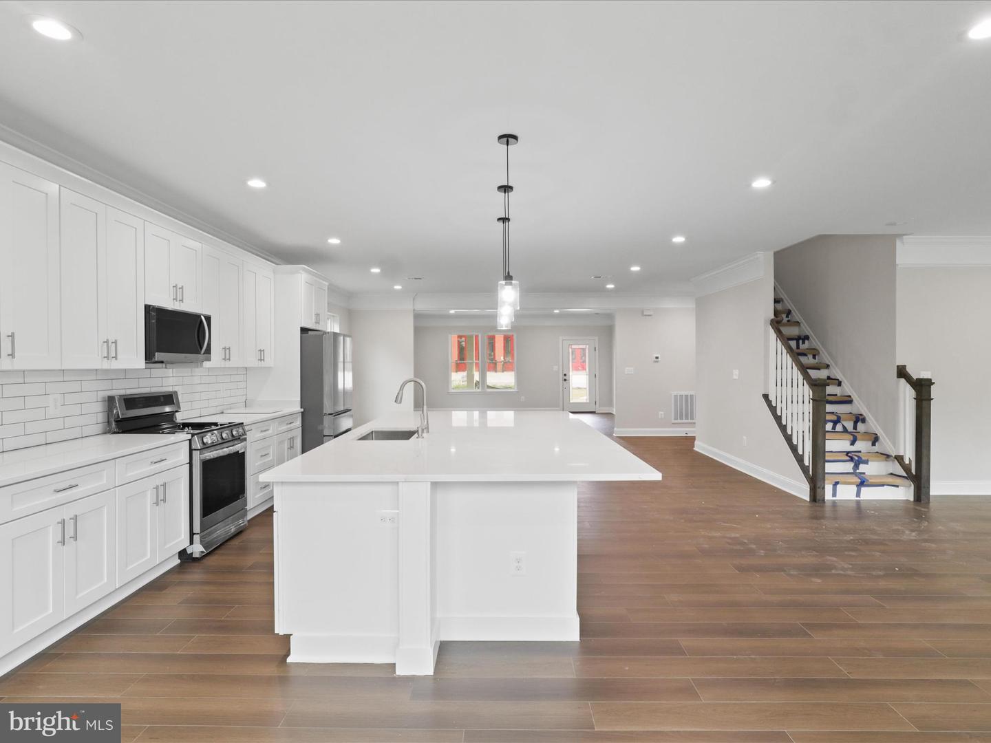 8708 LUKENS LN, ALEXANDRIA, Virginia 22309, 5 Bedrooms Bedrooms, ,4 BathroomsBathrooms,Residential,For sale,8708 LUKENS LN,VAFX2253560 MLS # VAFX2253560