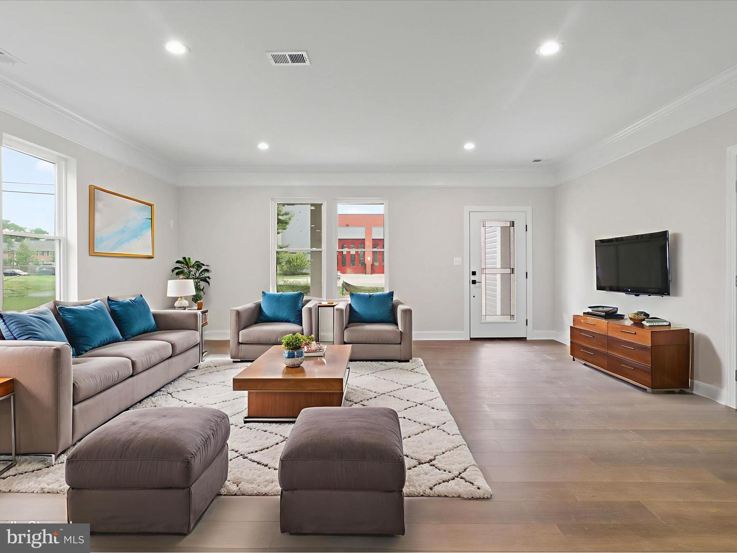 8708 LUKENS LN, ALEXANDRIA, Virginia 22309, 5 Bedrooms Bedrooms, ,4 BathroomsBathrooms,Residential,For sale,8708 LUKENS LN,VAFX2253560 MLS # VAFX2253560