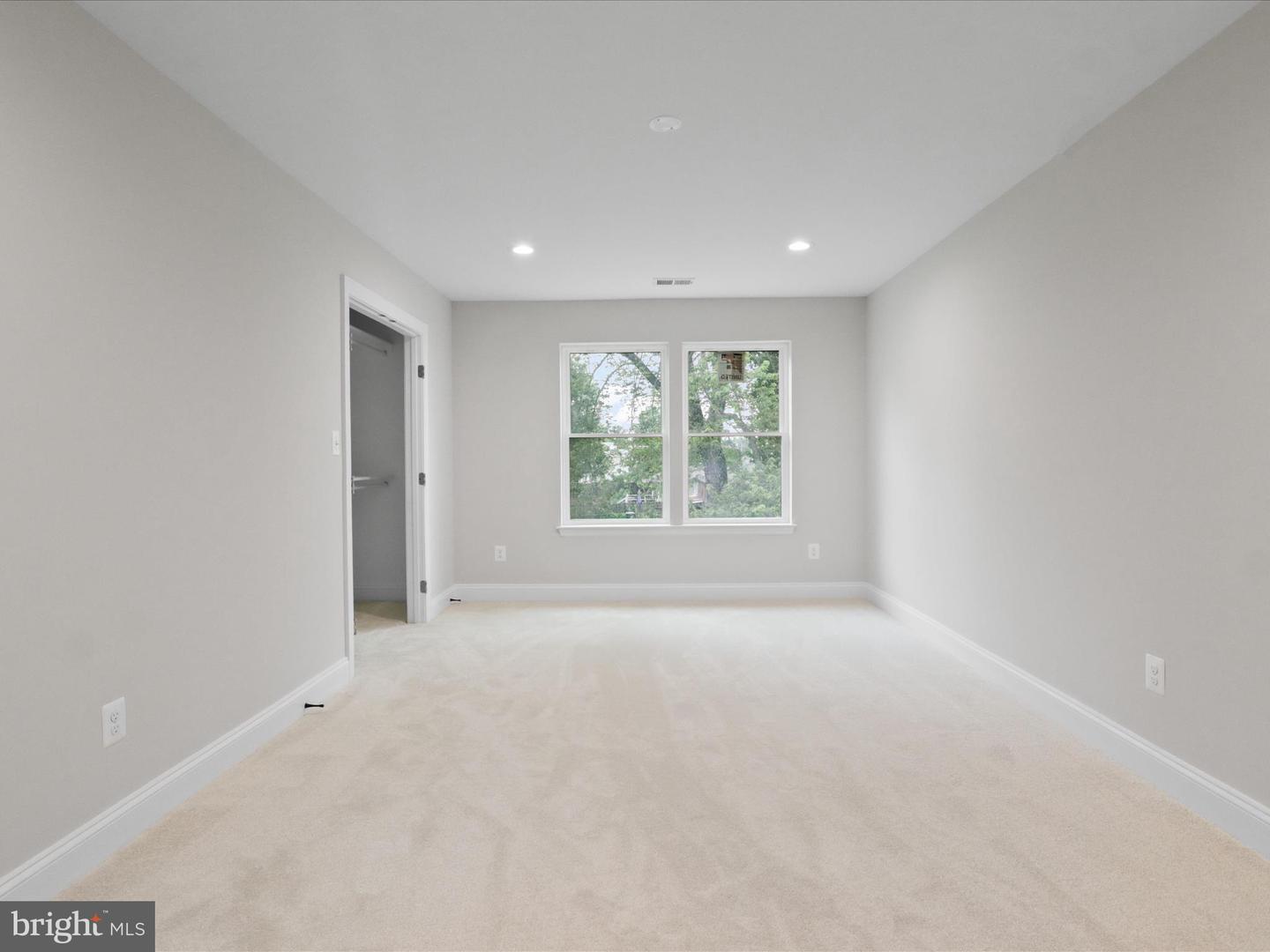 8708 LUKENS LN, ALEXANDRIA, Virginia 22309, 5 Bedrooms Bedrooms, ,4 BathroomsBathrooms,Residential,For sale,8708 LUKENS LN,VAFX2253560 MLS # VAFX2253560