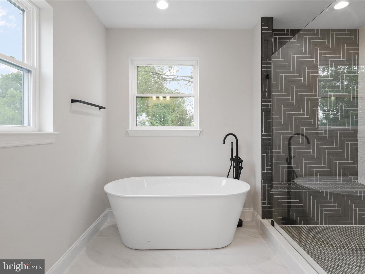 8708 LUKENS LN, ALEXANDRIA, Virginia 22309, 5 Bedrooms Bedrooms, ,4 BathroomsBathrooms,Residential,For sale,8708 LUKENS LN,VAFX2253560 MLS # VAFX2253560
