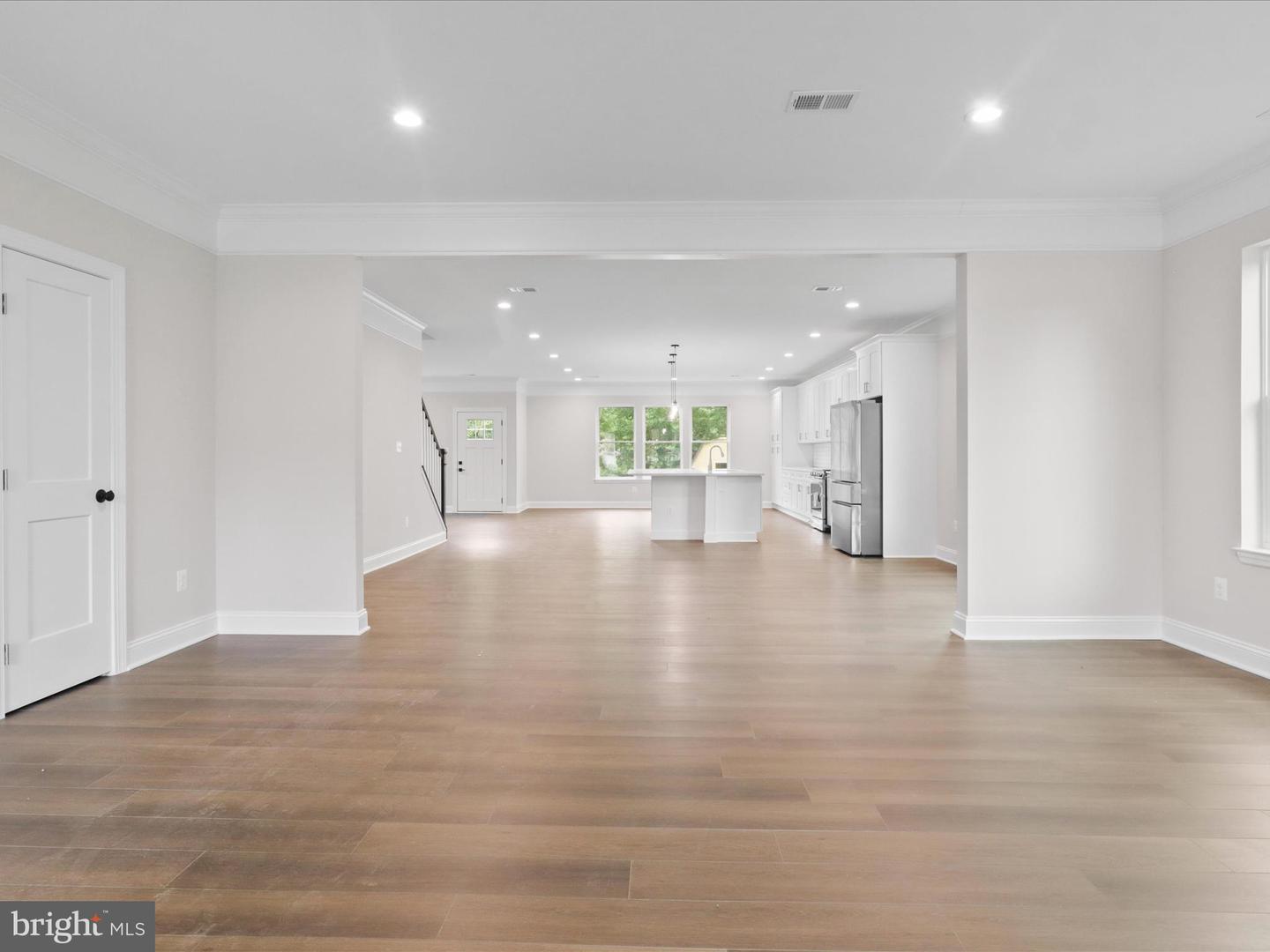 8708 LUKENS LN, ALEXANDRIA, Virginia 22309, 5 Bedrooms Bedrooms, ,4 BathroomsBathrooms,Residential,For sale,8708 LUKENS LN,VAFX2253560 MLS # VAFX2253560