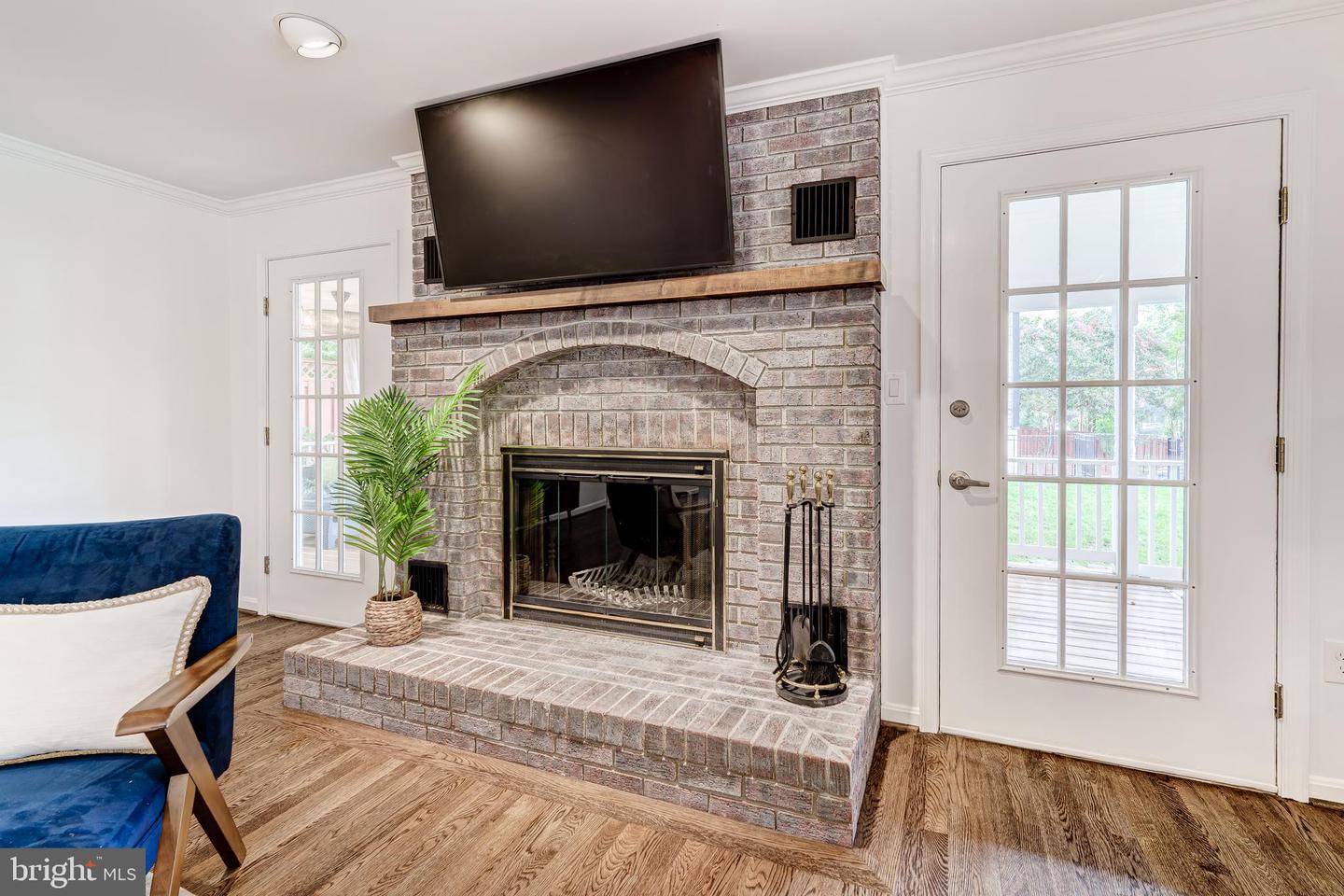 5101 27TH ST N, ARLINGTON, Virginia 22207, 7 Bedrooms Bedrooms, ,5 BathroomsBathrooms,Residential,For sale,5101 27TH ST N,VAAR2060938 MLS # VAAR2060938