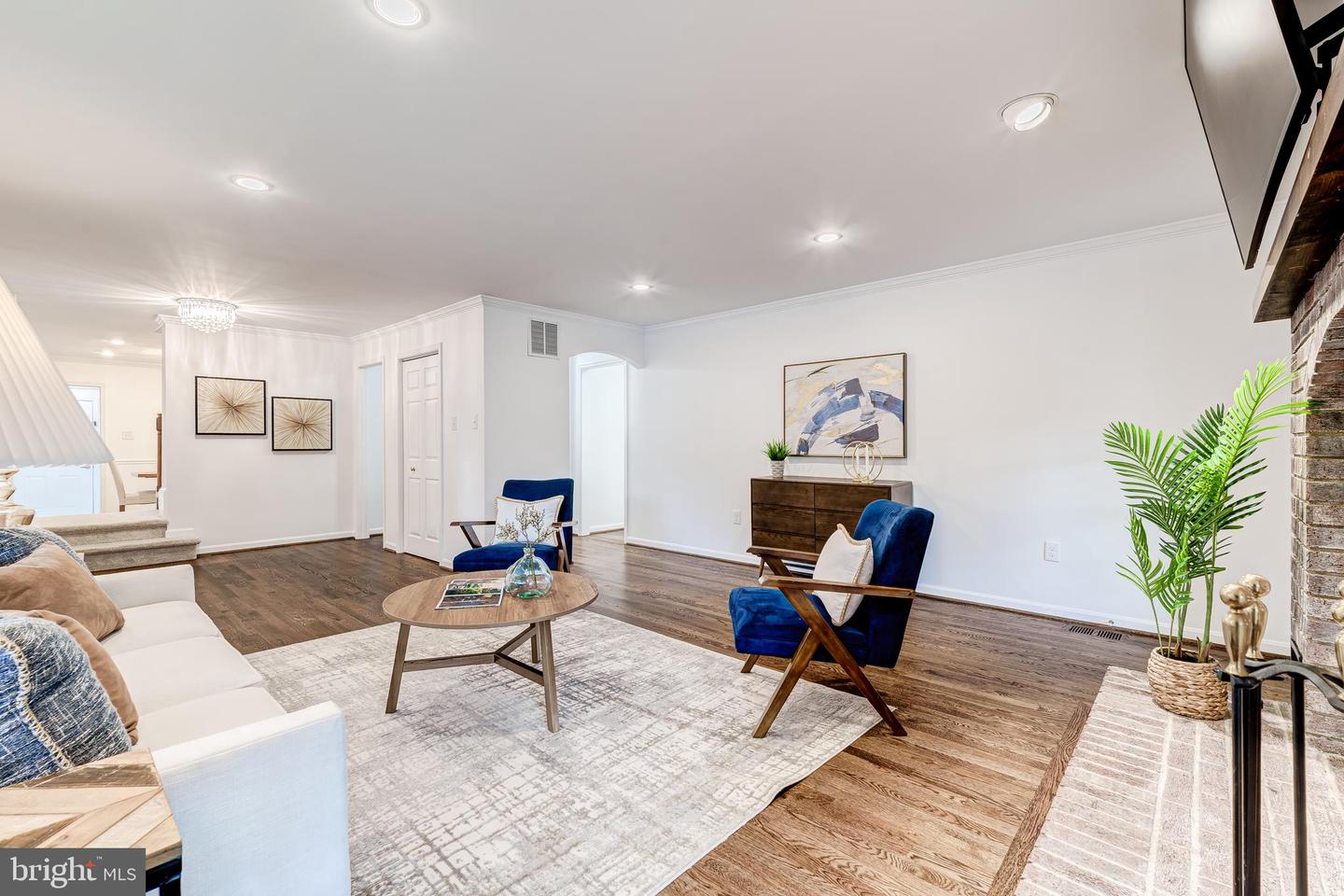 5101 27TH ST N, ARLINGTON, Virginia 22207, 7 Bedrooms Bedrooms, ,5 BathroomsBathrooms,Residential,For sale,5101 27TH ST N,VAAR2060938 MLS # VAAR2060938