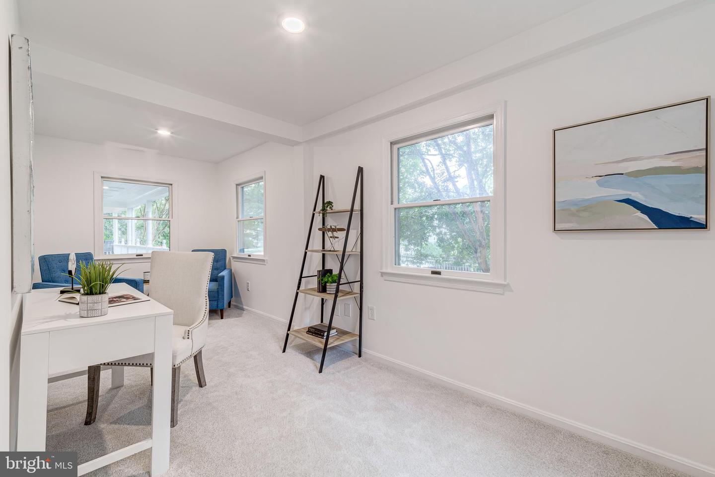 5101 27TH ST N, ARLINGTON, Virginia 22207, 7 Bedrooms Bedrooms, ,5 BathroomsBathrooms,Residential,For sale,5101 27TH ST N,VAAR2060938 MLS # VAAR2060938