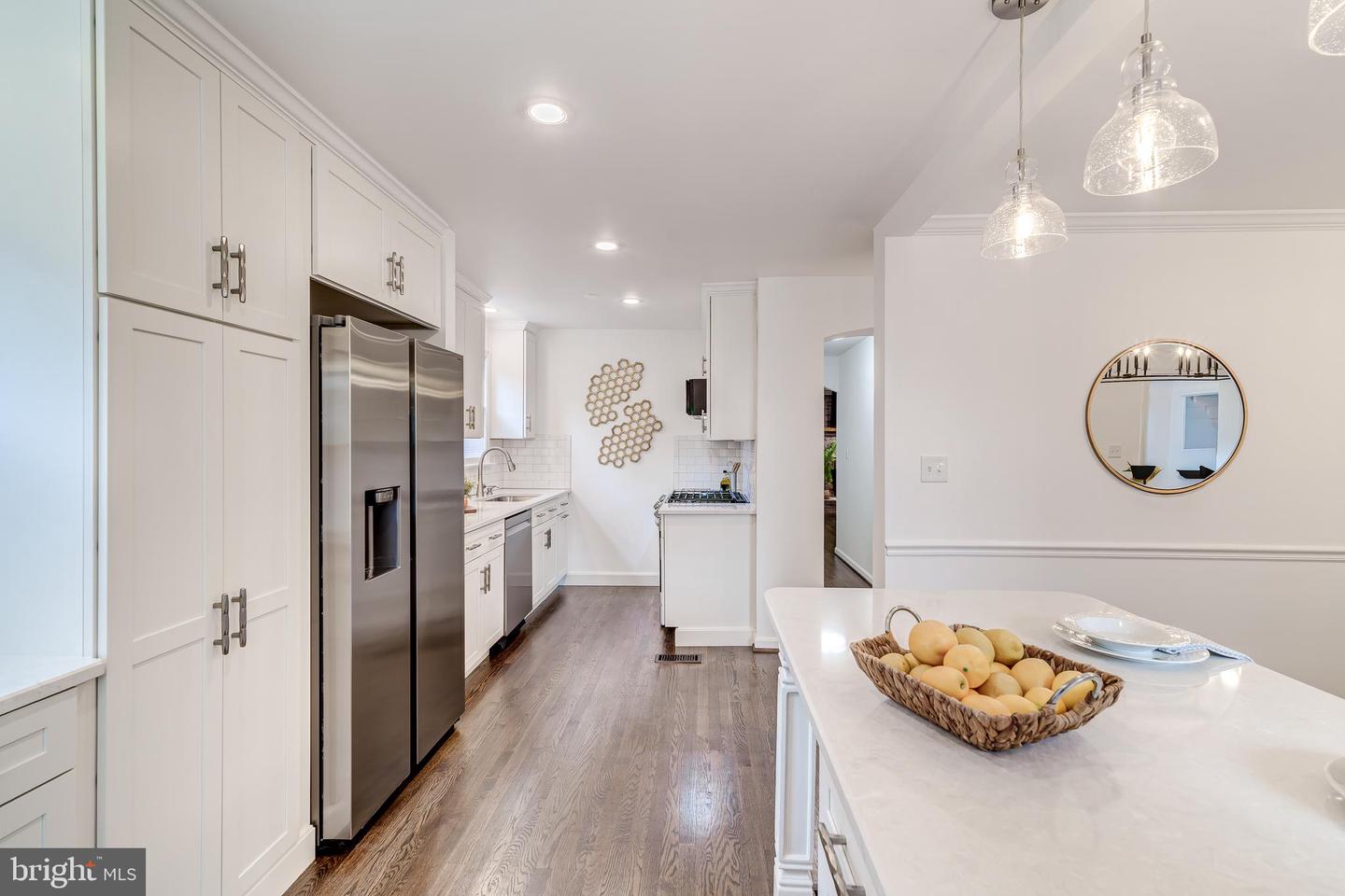 5101 27TH ST N, ARLINGTON, Virginia 22207, 7 Bedrooms Bedrooms, ,5 BathroomsBathrooms,Residential,For sale,5101 27TH ST N,VAAR2060938 MLS # VAAR2060938