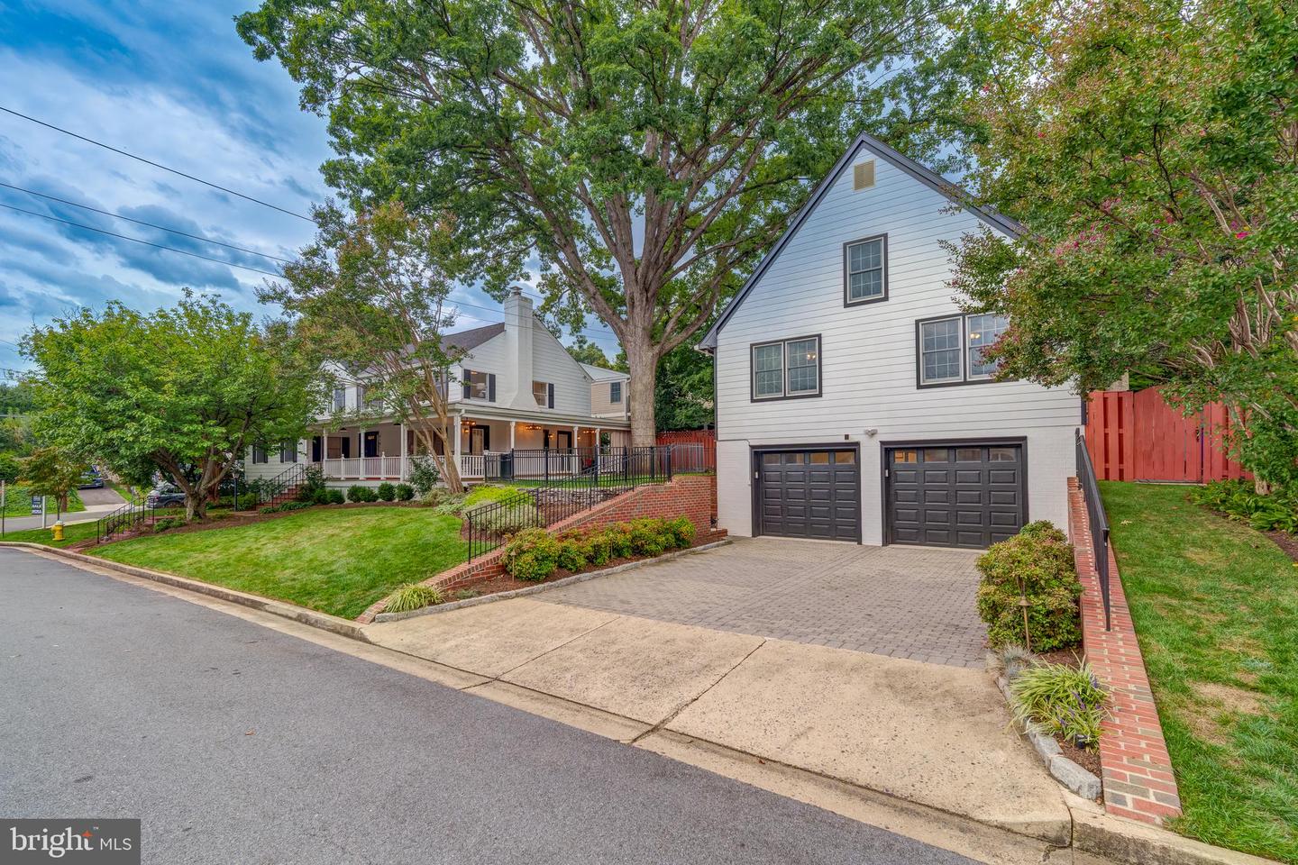 5101 27TH ST N, ARLINGTON, Virginia 22207, 7 Bedrooms Bedrooms, ,5 BathroomsBathrooms,Residential,For sale,5101 27TH ST N,VAAR2060938 MLS # VAAR2060938