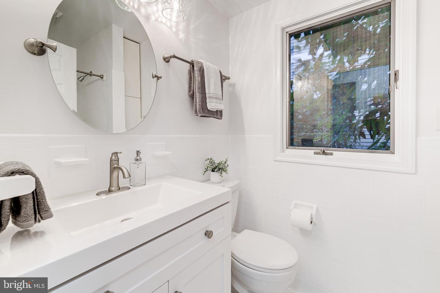 5101 27TH ST N, ARLINGTON, Virginia 22207, 7 Bedrooms Bedrooms, ,5 BathroomsBathrooms,Residential,For sale,5101 27TH ST N,VAAR2060938 MLS # VAAR2060938