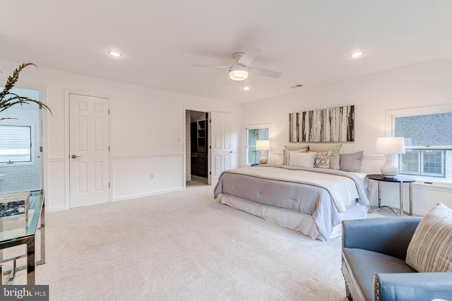 5101 27TH ST N, ARLINGTON, Virginia 22207, 7 Bedrooms Bedrooms, ,5 BathroomsBathrooms,Residential,For sale,5101 27TH ST N,VAAR2060938 MLS # VAAR2060938