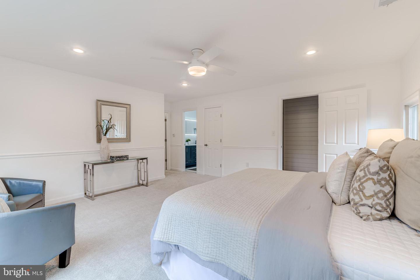 5101 27TH ST N, ARLINGTON, Virginia 22207, 7 Bedrooms Bedrooms, ,5 BathroomsBathrooms,Residential,For sale,5101 27TH ST N,VAAR2060938 MLS # VAAR2060938