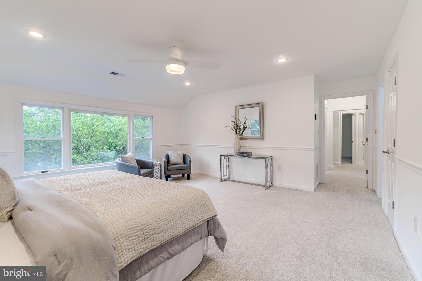 5101 27TH ST N, ARLINGTON, Virginia 22207, 7 Bedrooms Bedrooms, ,5 BathroomsBathrooms,Residential,For sale,5101 27TH ST N,VAAR2060938 MLS # VAAR2060938