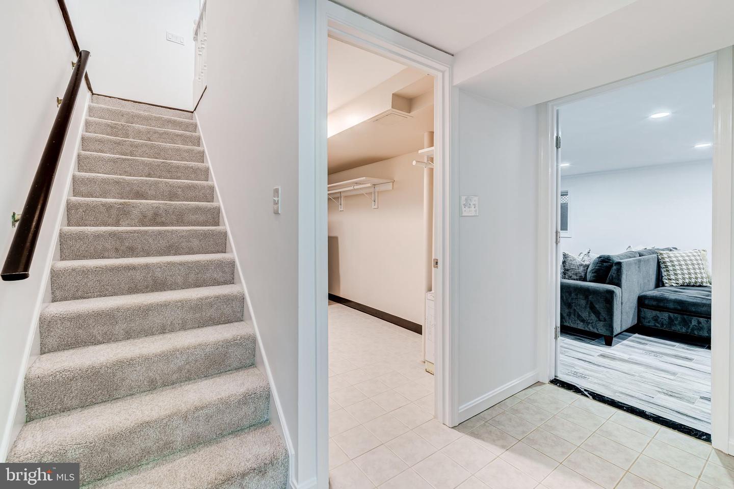 5101 27TH ST N, ARLINGTON, Virginia 22207, 7 Bedrooms Bedrooms, ,5 BathroomsBathrooms,Residential,For sale,5101 27TH ST N,VAAR2060938 MLS # VAAR2060938
