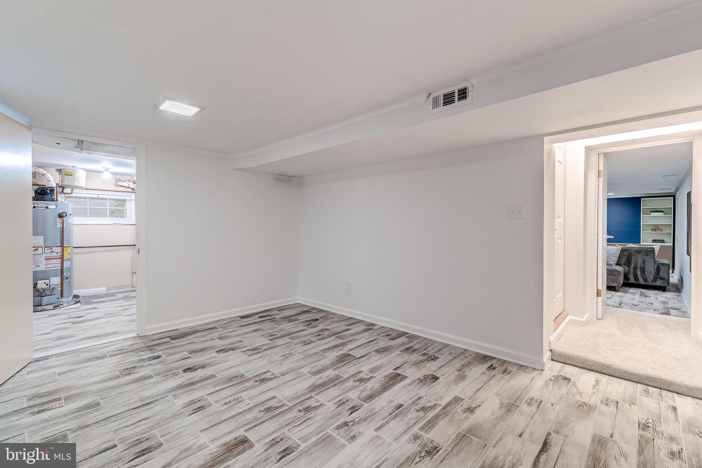 5101 27TH ST N, ARLINGTON, Virginia 22207, 7 Bedrooms Bedrooms, ,5 BathroomsBathrooms,Residential,For sale,5101 27TH ST N,VAAR2060938 MLS # VAAR2060938