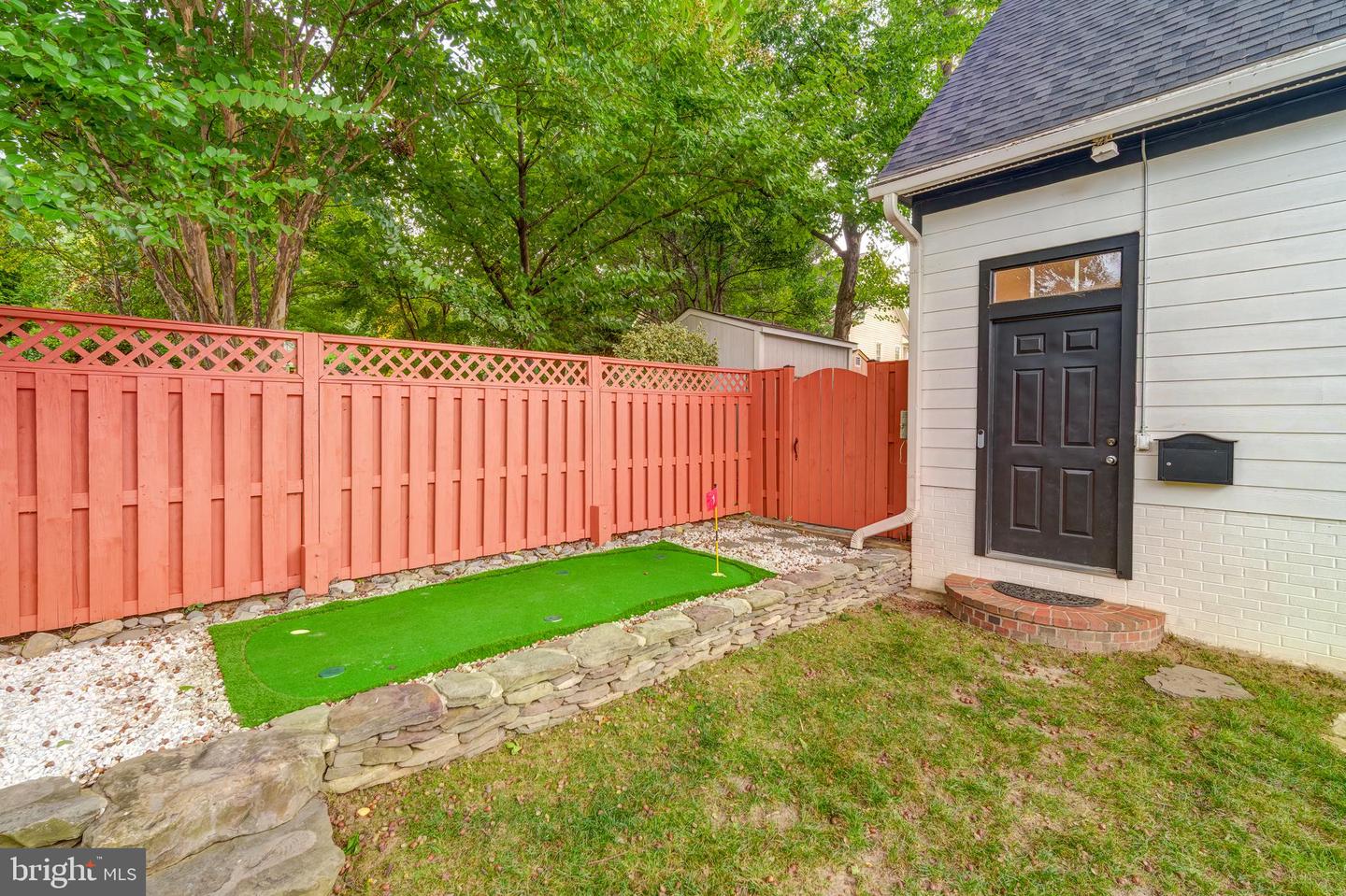 5101 27TH ST N, ARLINGTON, Virginia 22207, 7 Bedrooms Bedrooms, ,5 BathroomsBathrooms,Residential,For sale,5101 27TH ST N,VAAR2060938 MLS # VAAR2060938
