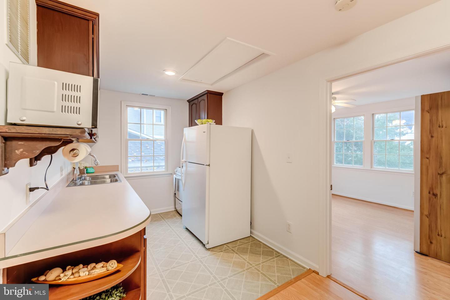 5101 27TH ST N, ARLINGTON, Virginia 22207, 7 Bedrooms Bedrooms, ,5 BathroomsBathrooms,Residential,For sale,5101 27TH ST N,VAAR2060938 MLS # VAAR2060938