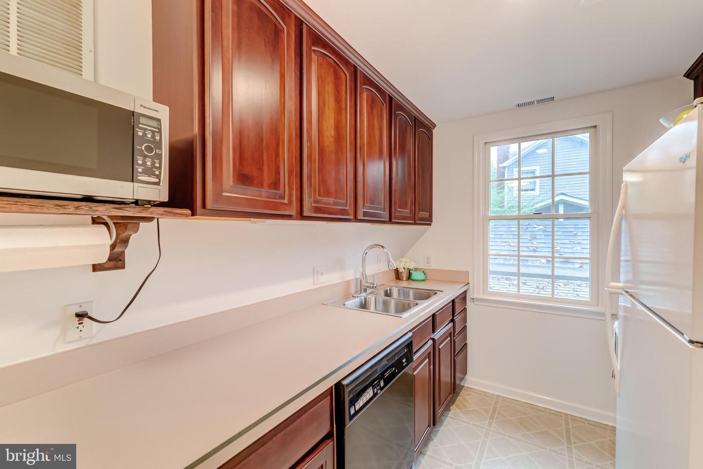 5101 27TH ST N, ARLINGTON, Virginia 22207, 7 Bedrooms Bedrooms, ,5 BathroomsBathrooms,Residential,For sale,5101 27TH ST N,VAAR2060938 MLS # VAAR2060938