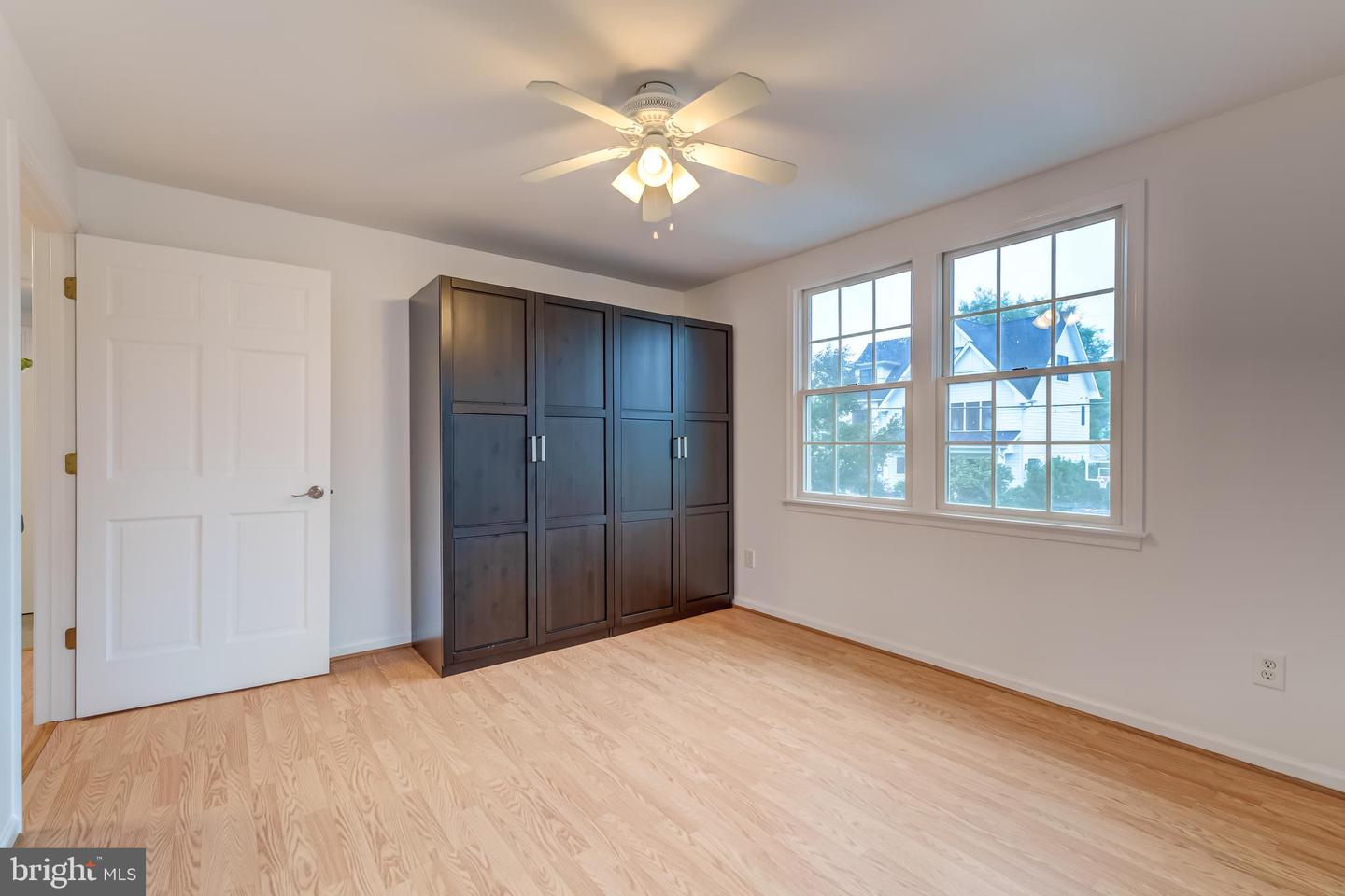 5101 27TH ST N, ARLINGTON, Virginia 22207, 7 Bedrooms Bedrooms, ,5 BathroomsBathrooms,Residential,For sale,5101 27TH ST N,VAAR2060938 MLS # VAAR2060938