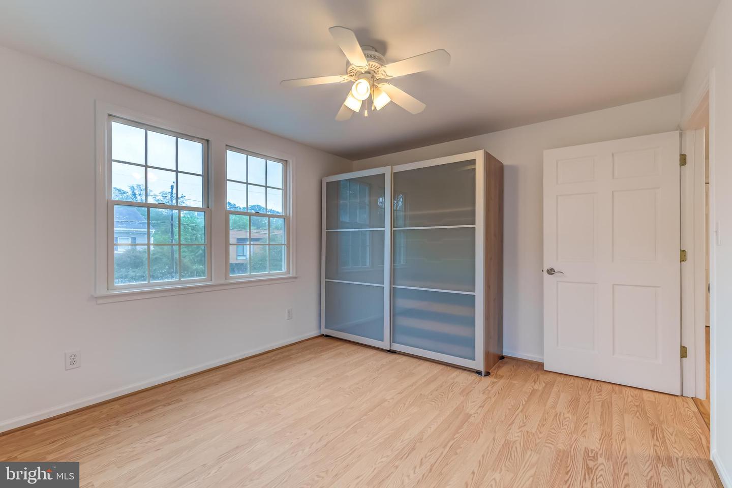 5101 27TH ST N, ARLINGTON, Virginia 22207, 7 Bedrooms Bedrooms, ,5 BathroomsBathrooms,Residential,For sale,5101 27TH ST N,VAAR2060938 MLS # VAAR2060938