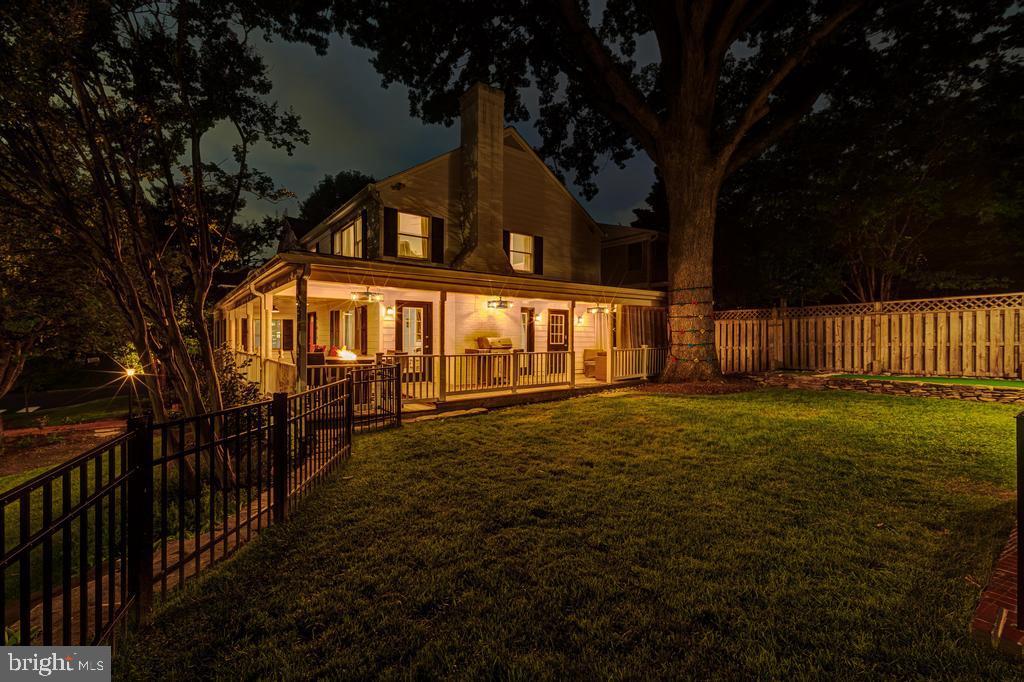 5101 27TH ST N, ARLINGTON, Virginia 22207, 7 Bedrooms Bedrooms, ,5 BathroomsBathrooms,Residential,For sale,5101 27TH ST N,VAAR2060938 MLS # VAAR2060938