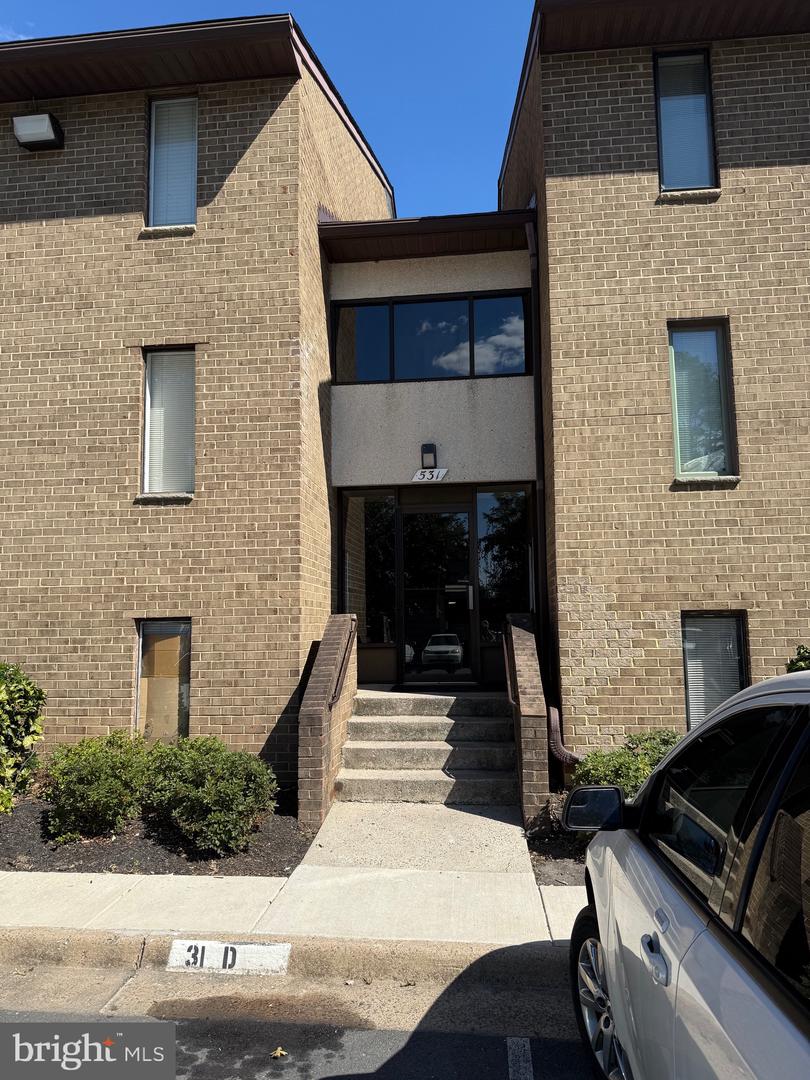 531 FLORIDA AVE #104, HERNDON, Virginia 20170, 2 Bedrooms Bedrooms, ,2 BathroomsBathrooms,Residential,For sale,531 FLORIDA AVE #104,VAFX2259566 MLS # VAFX2259566