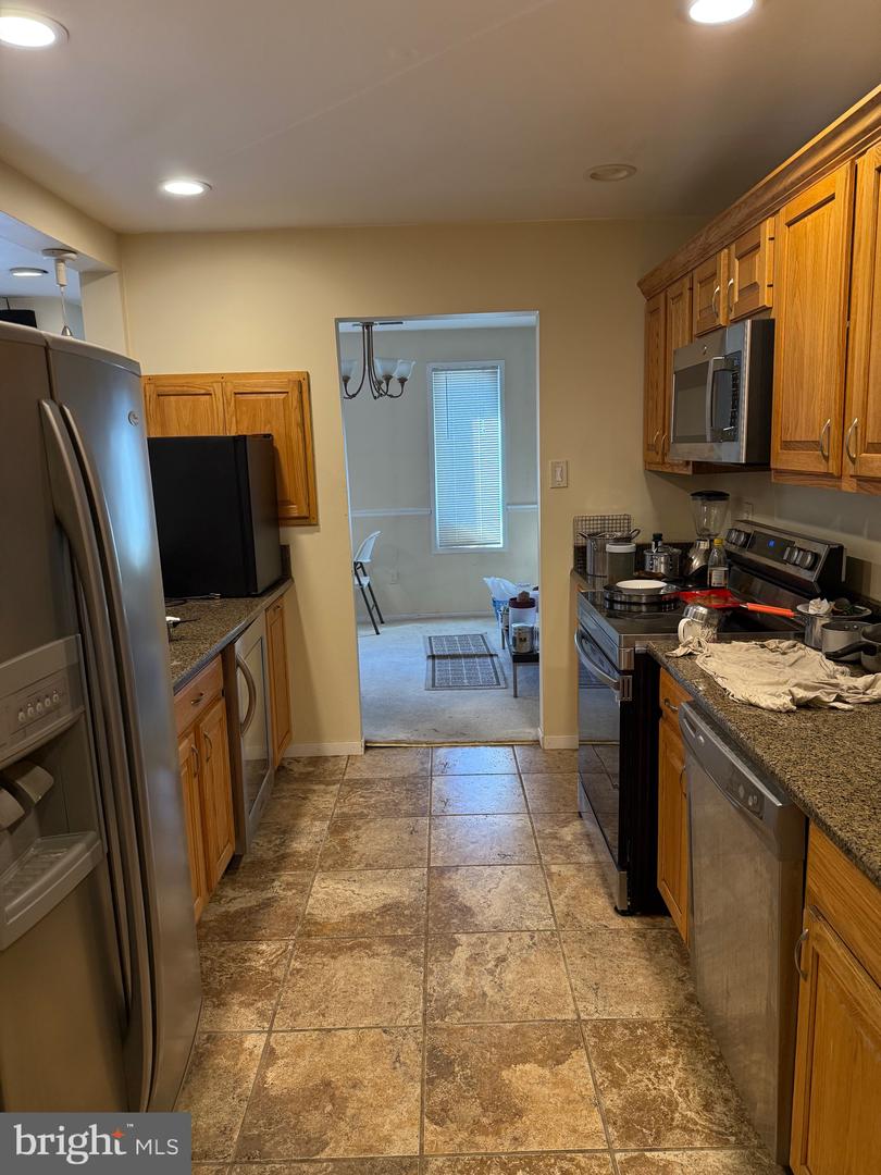 531 FLORIDA AVE #104, HERNDON, Virginia 20170, 2 Bedrooms Bedrooms, ,2 BathroomsBathrooms,Residential,For sale,531 FLORIDA AVE #104,VAFX2259566 MLS # VAFX2259566