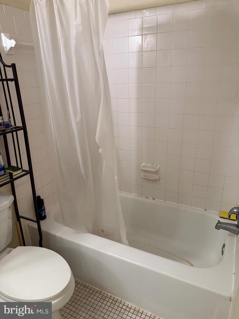 531 FLORIDA AVE #104, HERNDON, Virginia 20170, 2 Bedrooms Bedrooms, ,2 BathroomsBathrooms,Residential,For sale,531 FLORIDA AVE #104,VAFX2259566 MLS # VAFX2259566