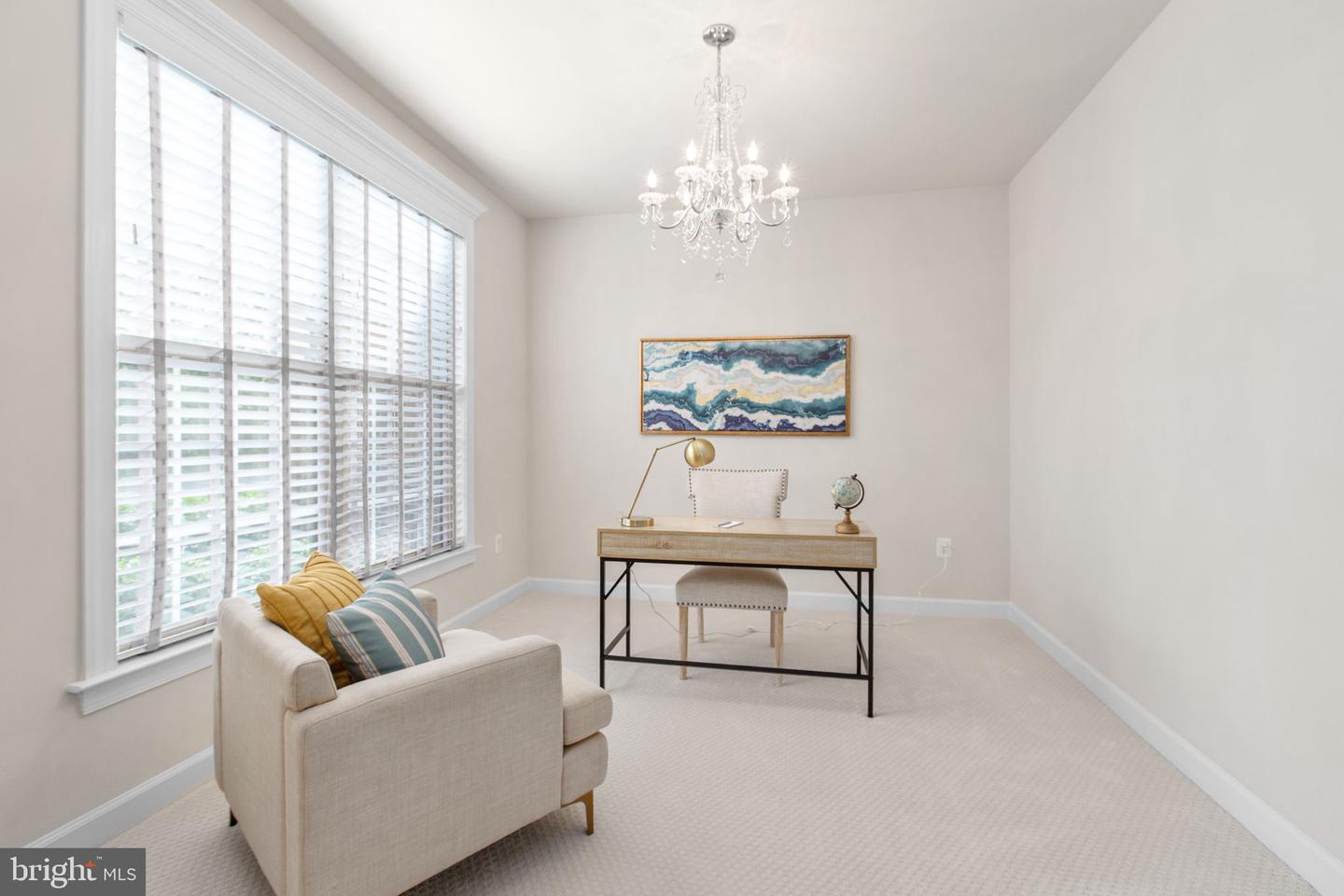 12116 HICKORY FALLS CT, WOODBRIDGE, Virginia 22192, 6 Bedrooms Bedrooms, ,5 BathroomsBathrooms,Residential,For sale,12116 HICKORY FALLS CT,VAPW2100886 MLS # VAPW2100886