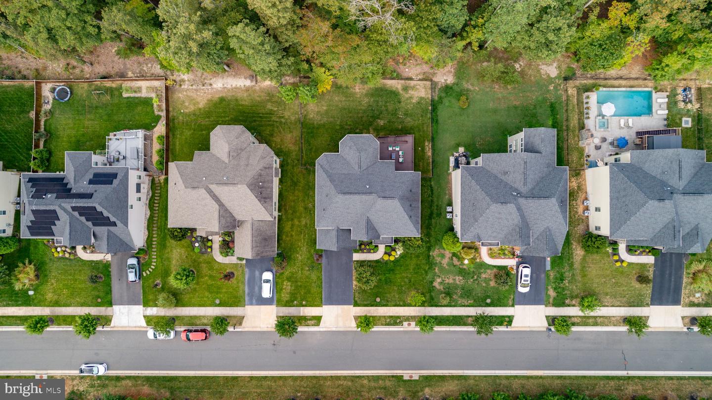 12116 HICKORY FALLS CT, WOODBRIDGE, Virginia 22192, 6 Bedrooms Bedrooms, ,5 BathroomsBathrooms,Residential,For sale,12116 HICKORY FALLS CT,VAPW2100886 MLS # VAPW2100886