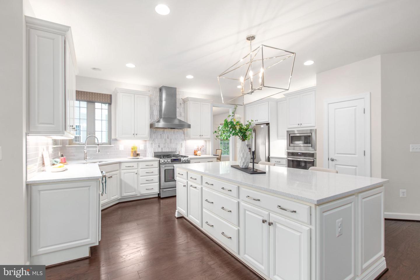 12116 HICKORY FALLS CT, WOODBRIDGE, Virginia 22192, 6 Bedrooms Bedrooms, ,5 BathroomsBathrooms,Residential,For sale,12116 HICKORY FALLS CT,VAPW2100886 MLS # VAPW2100886