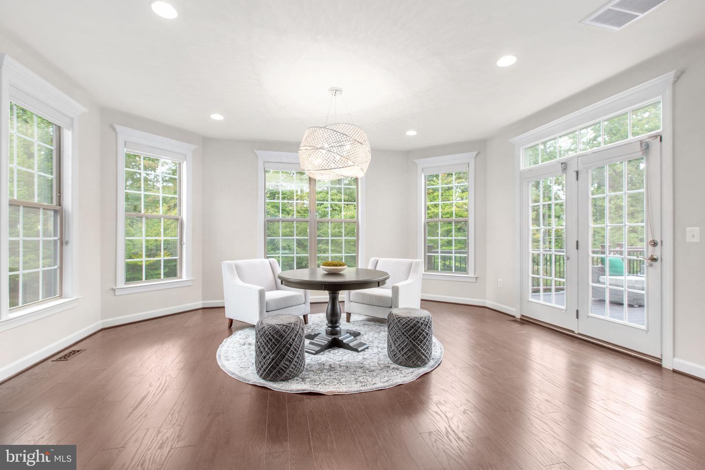 12116 HICKORY FALLS CT, WOODBRIDGE, Virginia 22192, 6 Bedrooms Bedrooms, ,5 BathroomsBathrooms,Residential,For sale,12116 HICKORY FALLS CT,VAPW2100886 MLS # VAPW2100886