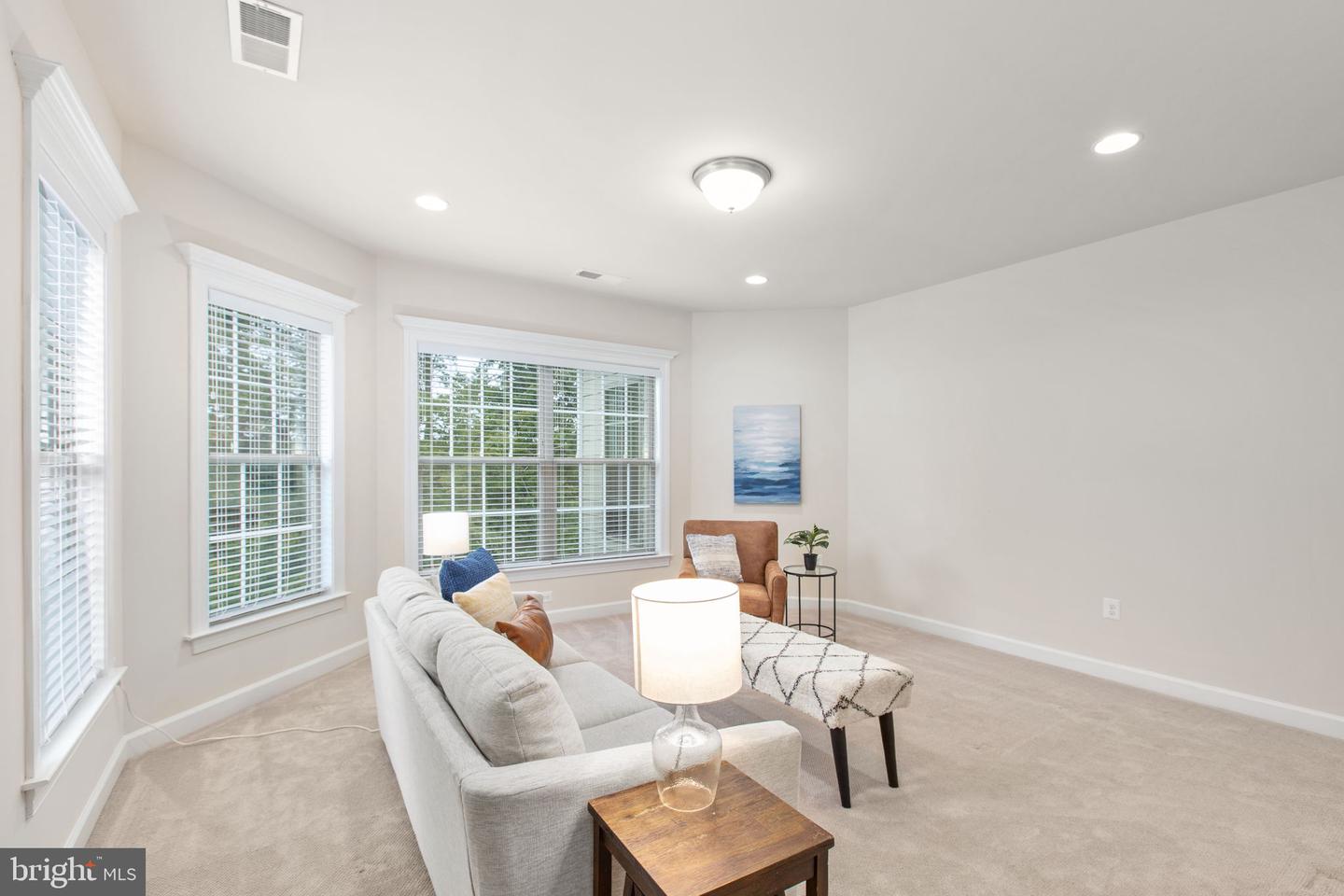 12116 HICKORY FALLS CT, WOODBRIDGE, Virginia 22192, 6 Bedrooms Bedrooms, ,5 BathroomsBathrooms,Residential,For sale,12116 HICKORY FALLS CT,VAPW2100886 MLS # VAPW2100886