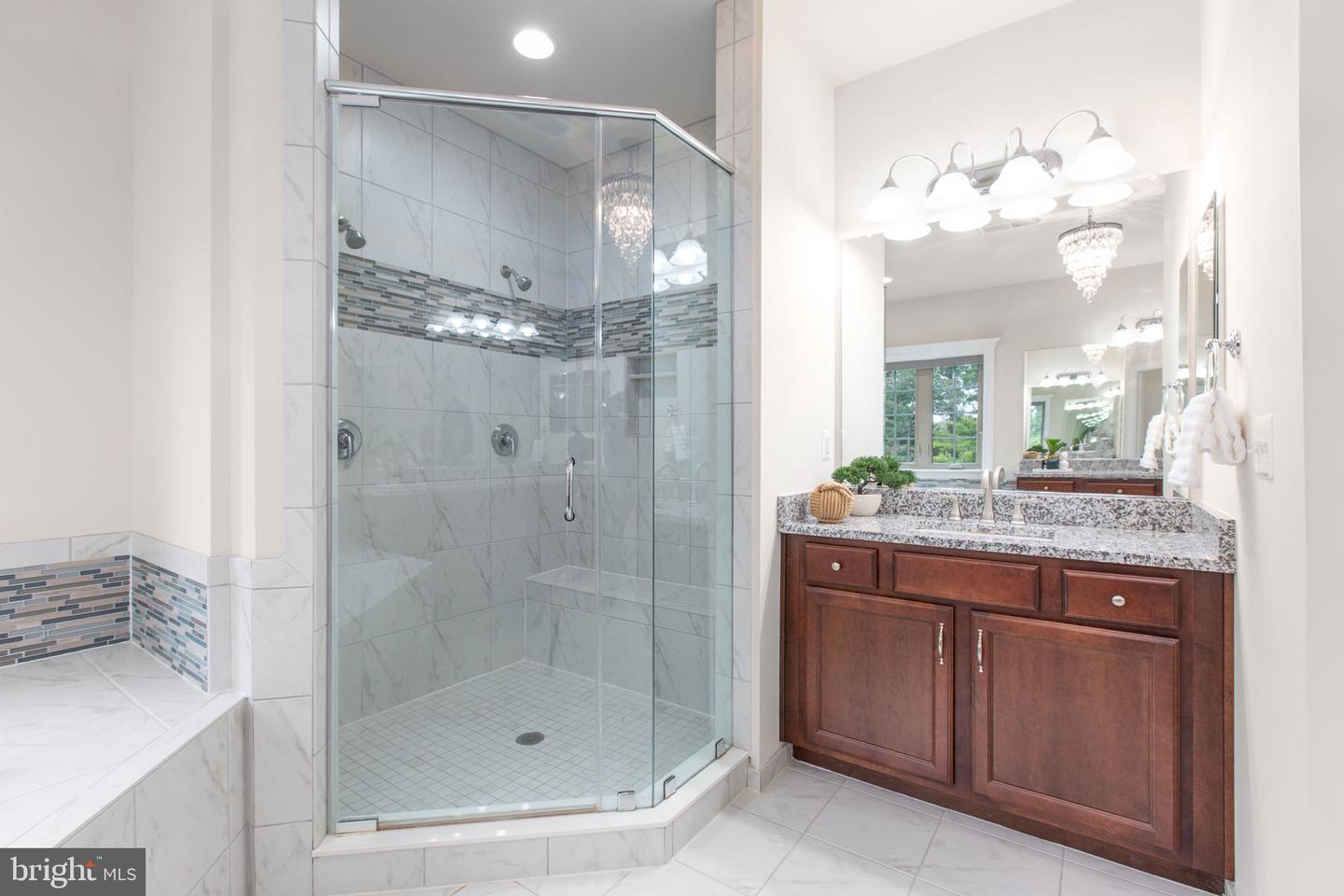 12116 HICKORY FALLS CT, WOODBRIDGE, Virginia 22192, 6 Bedrooms Bedrooms, ,5 BathroomsBathrooms,Residential,For sale,12116 HICKORY FALLS CT,VAPW2100886 MLS # VAPW2100886