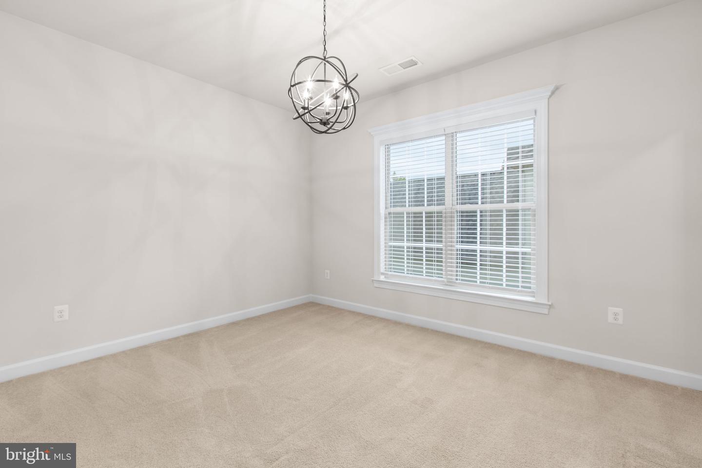 12116 HICKORY FALLS CT, WOODBRIDGE, Virginia 22192, 6 Bedrooms Bedrooms, ,5 BathroomsBathrooms,Residential,For sale,12116 HICKORY FALLS CT,VAPW2100886 MLS # VAPW2100886