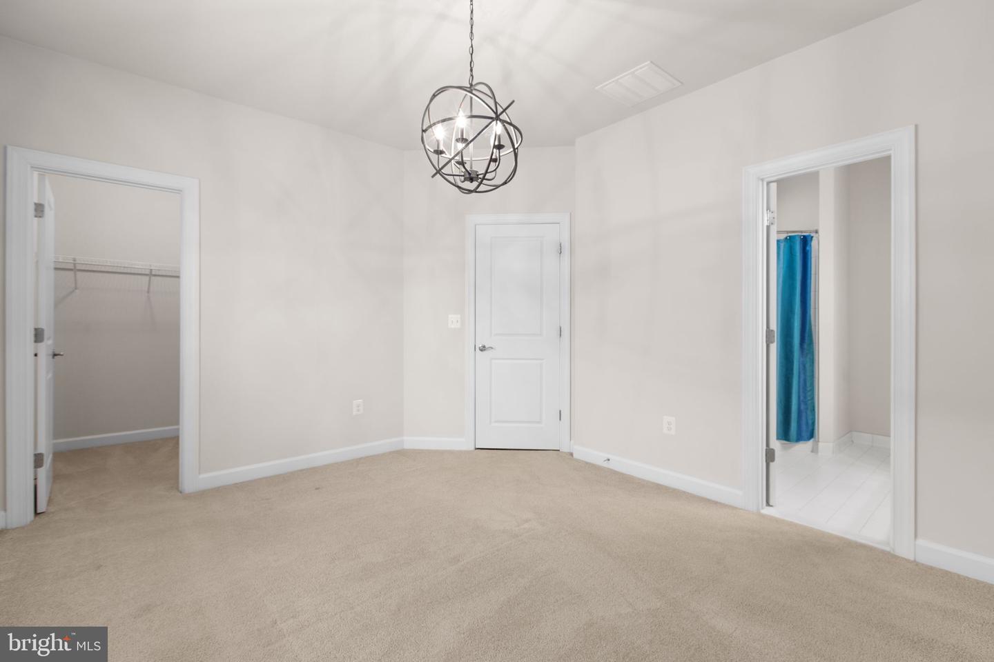 12116 HICKORY FALLS CT, WOODBRIDGE, Virginia 22192, 6 Bedrooms Bedrooms, ,5 BathroomsBathrooms,Residential,For sale,12116 HICKORY FALLS CT,VAPW2100886 MLS # VAPW2100886