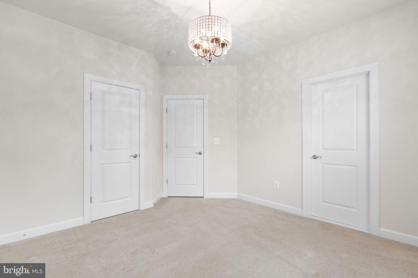 12116 HICKORY FALLS CT, WOODBRIDGE, Virginia 22192, 6 Bedrooms Bedrooms, ,5 BathroomsBathrooms,Residential,For sale,12116 HICKORY FALLS CT,VAPW2100886 MLS # VAPW2100886