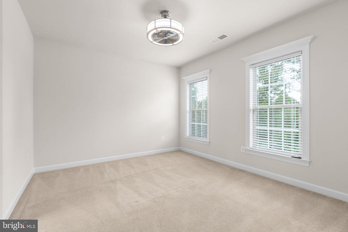 12116 HICKORY FALLS CT, WOODBRIDGE, Virginia 22192, 6 Bedrooms Bedrooms, ,5 BathroomsBathrooms,Residential,For sale,12116 HICKORY FALLS CT,VAPW2100886 MLS # VAPW2100886