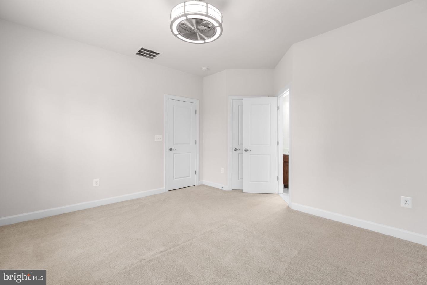 12116 HICKORY FALLS CT, WOODBRIDGE, Virginia 22192, 6 Bedrooms Bedrooms, ,5 BathroomsBathrooms,Residential,For sale,12116 HICKORY FALLS CT,VAPW2100886 MLS # VAPW2100886