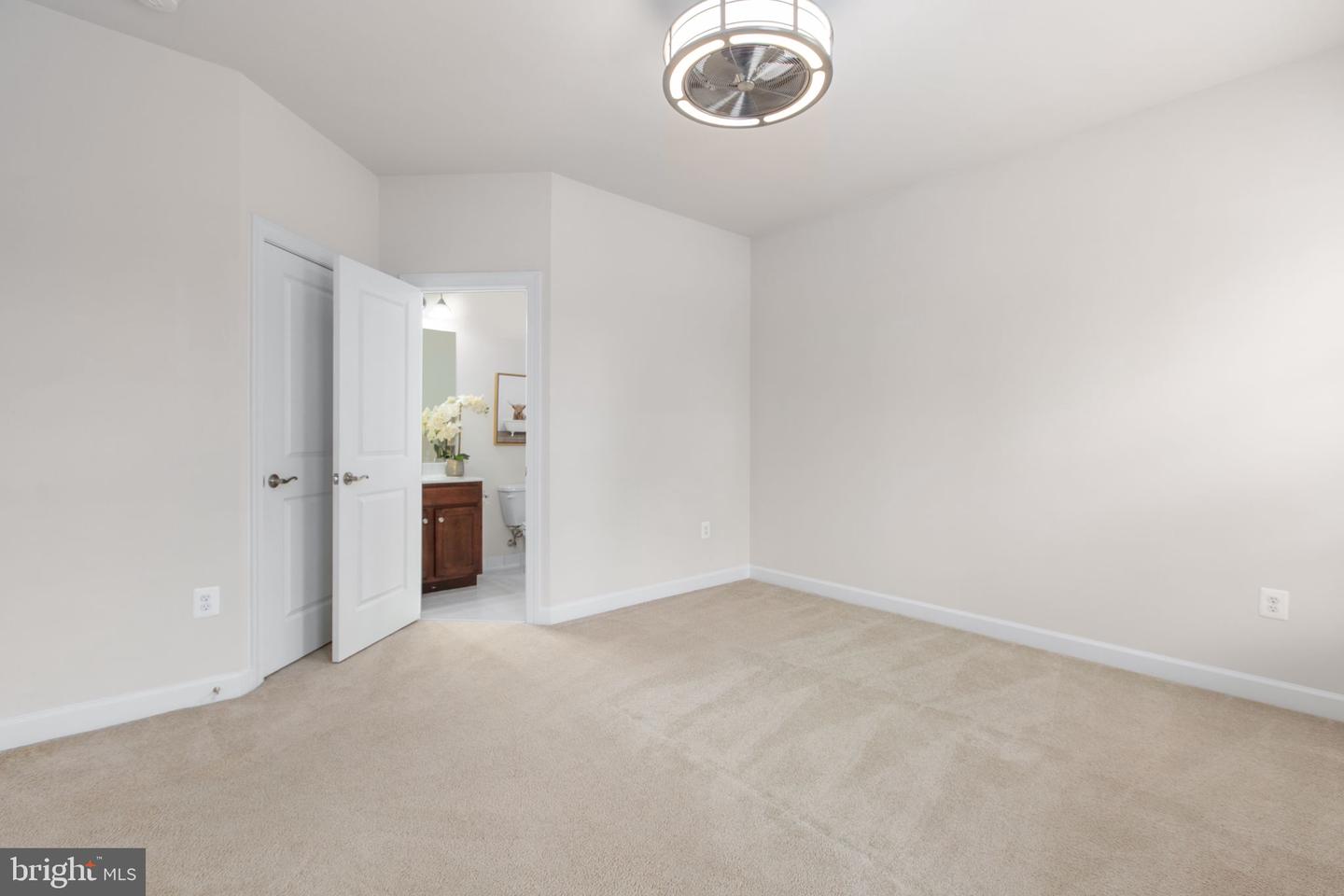 12116 HICKORY FALLS CT, WOODBRIDGE, Virginia 22192, 6 Bedrooms Bedrooms, ,5 BathroomsBathrooms,Residential,For sale,12116 HICKORY FALLS CT,VAPW2100886 MLS # VAPW2100886