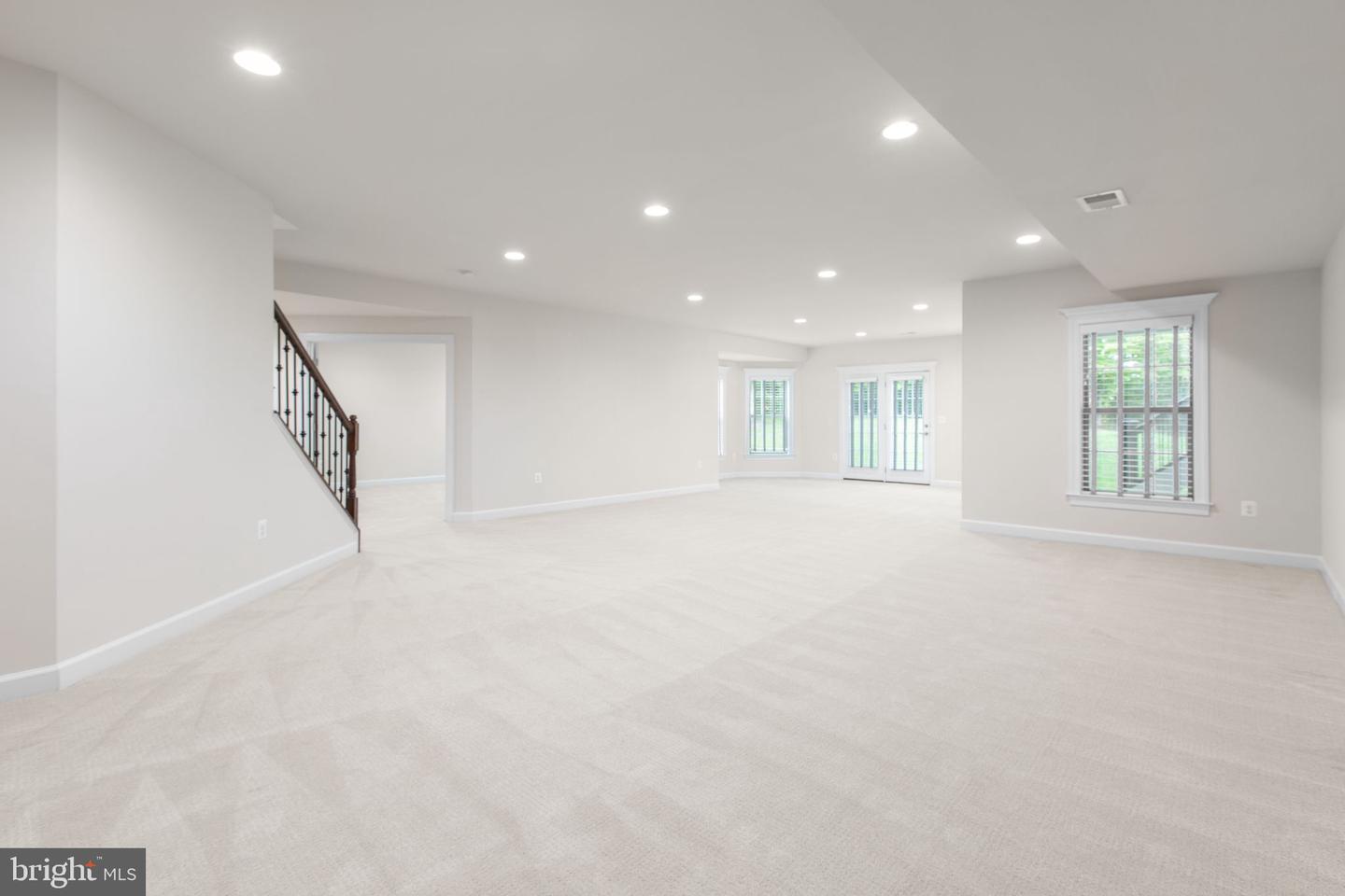 12116 HICKORY FALLS CT, WOODBRIDGE, Virginia 22192, 6 Bedrooms Bedrooms, ,5 BathroomsBathrooms,Residential,For sale,12116 HICKORY FALLS CT,VAPW2100886 MLS # VAPW2100886