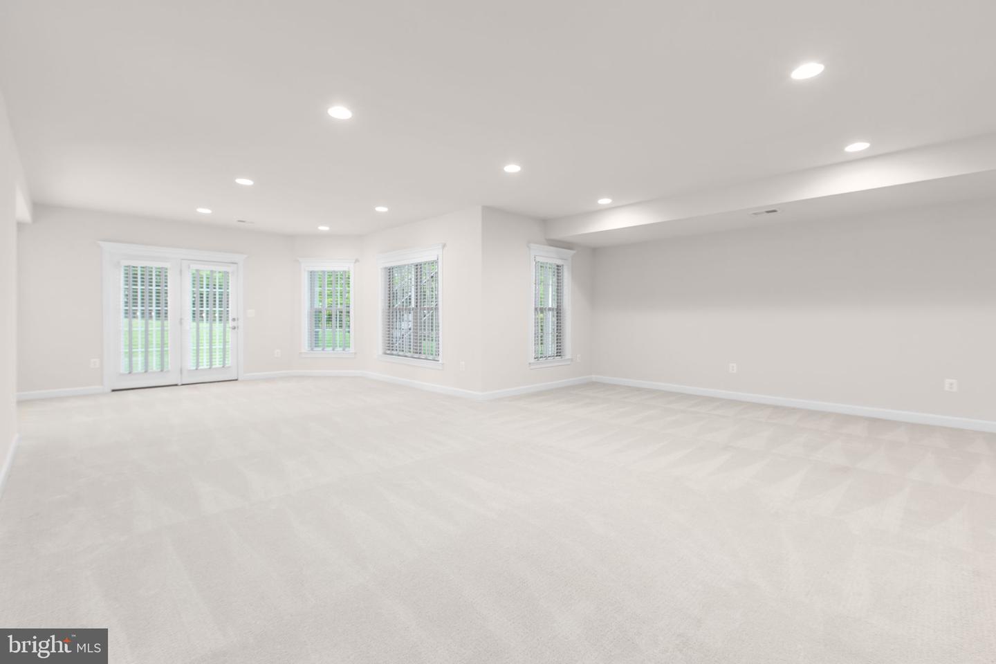 12116 HICKORY FALLS CT, WOODBRIDGE, Virginia 22192, 6 Bedrooms Bedrooms, ,5 BathroomsBathrooms,Residential,For sale,12116 HICKORY FALLS CT,VAPW2100886 MLS # VAPW2100886