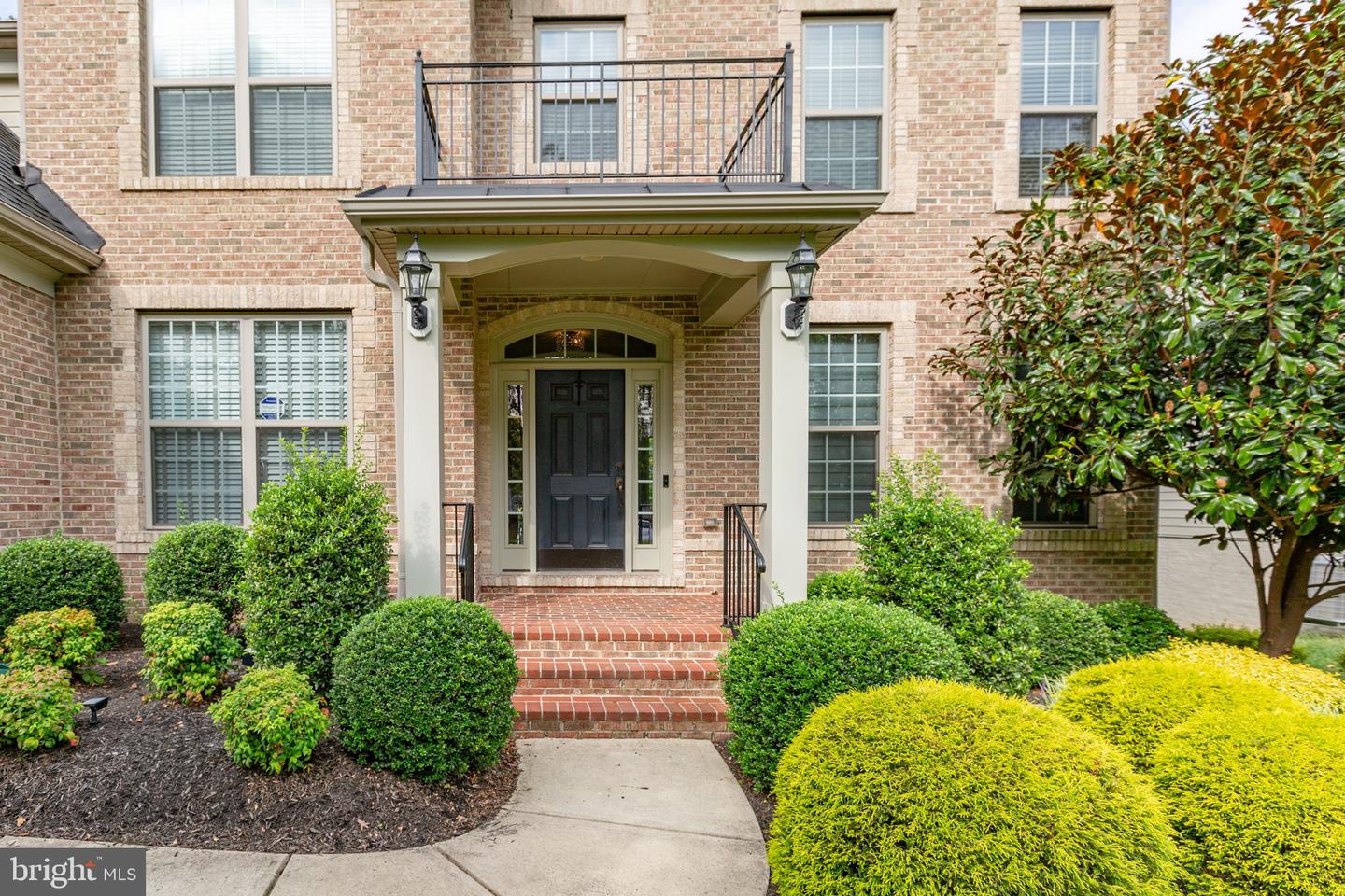 12116 HICKORY FALLS CT, WOODBRIDGE, Virginia 22192, 6 Bedrooms Bedrooms, ,5 BathroomsBathrooms,Residential,For sale,12116 HICKORY FALLS CT,VAPW2100886 MLS # VAPW2100886