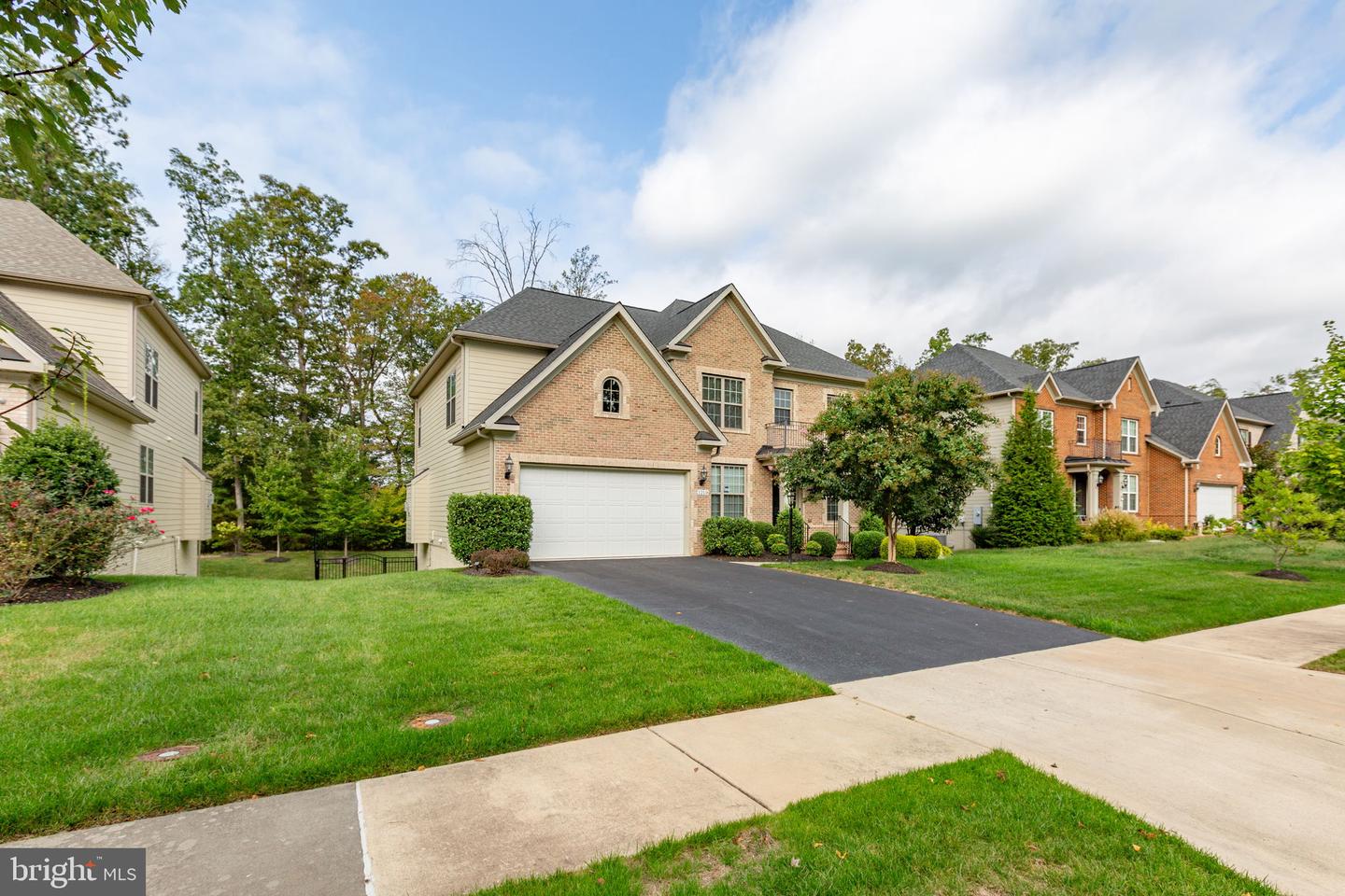 12116 HICKORY FALLS CT, WOODBRIDGE, Virginia 22192, 6 Bedrooms Bedrooms, ,5 BathroomsBathrooms,Residential,For sale,12116 HICKORY FALLS CT,VAPW2100886 MLS # VAPW2100886