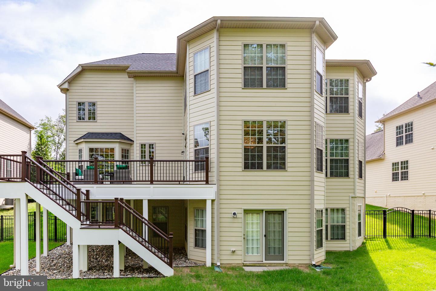 12116 HICKORY FALLS CT, WOODBRIDGE, Virginia 22192, 6 Bedrooms Bedrooms, ,5 BathroomsBathrooms,Residential,For sale,12116 HICKORY FALLS CT,VAPW2100886 MLS # VAPW2100886