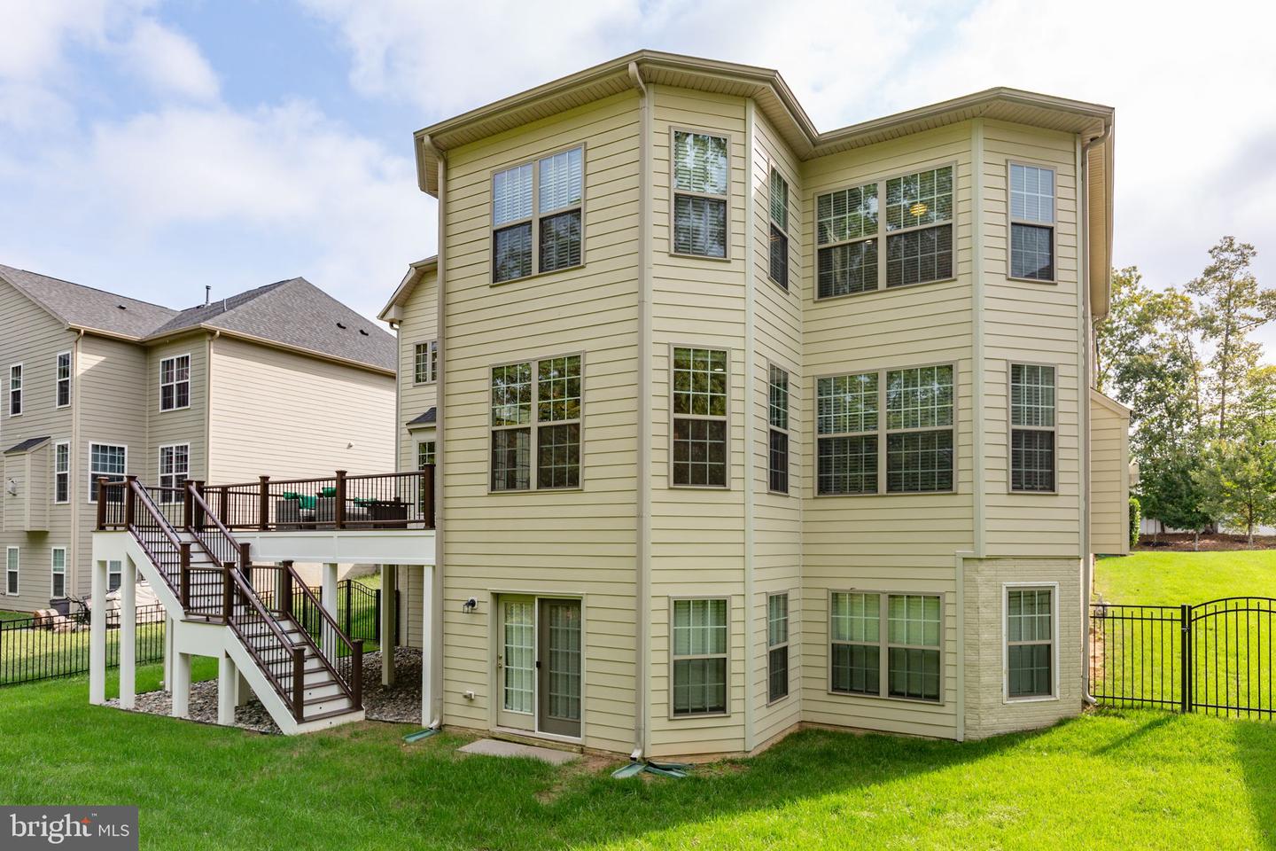 12116 HICKORY FALLS CT, WOODBRIDGE, Virginia 22192, 6 Bedrooms Bedrooms, ,5 BathroomsBathrooms,Residential,For sale,12116 HICKORY FALLS CT,VAPW2100886 MLS # VAPW2100886