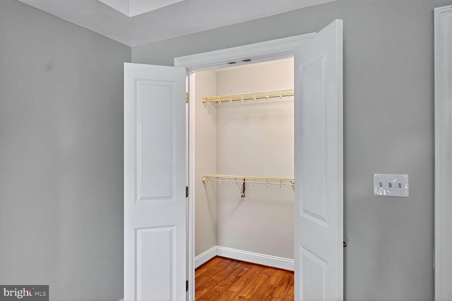 6301 EDSALL RD #106, ALEXANDRIA, Virginia 22312, 1 Bedroom Bedrooms, ,1 BathroomBathrooms,Residential,For sale,6301 EDSALL RD #106,VAFX2261874 MLS # VAFX2261874