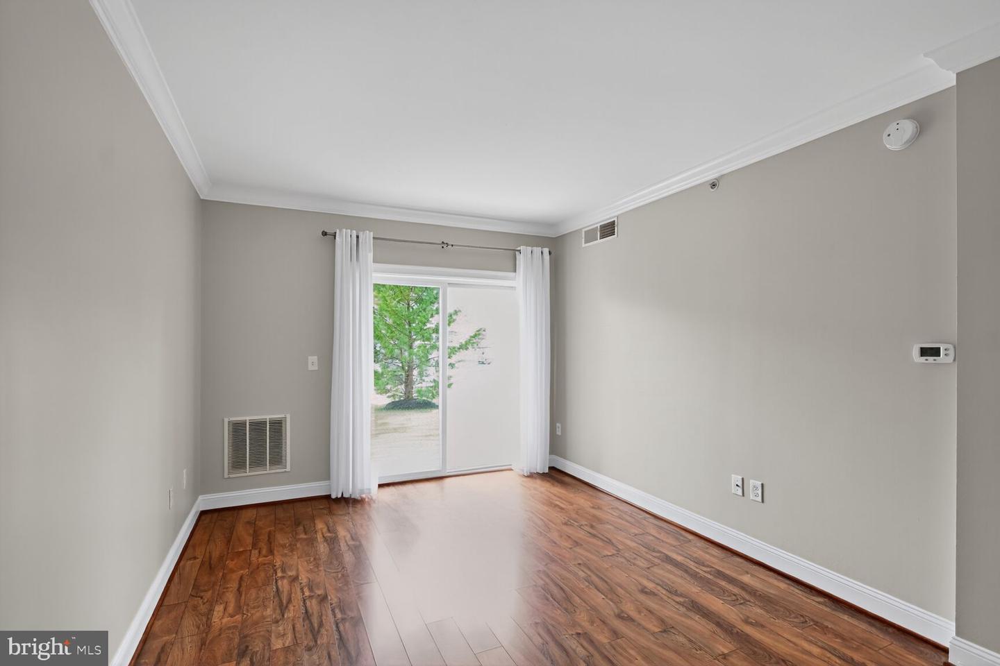 6301 EDSALL RD #106, ALEXANDRIA, Virginia 22312, 1 Bedroom Bedrooms, ,1 BathroomBathrooms,Residential,For sale,6301 EDSALL RD #106,VAFX2261874 MLS # VAFX2261874