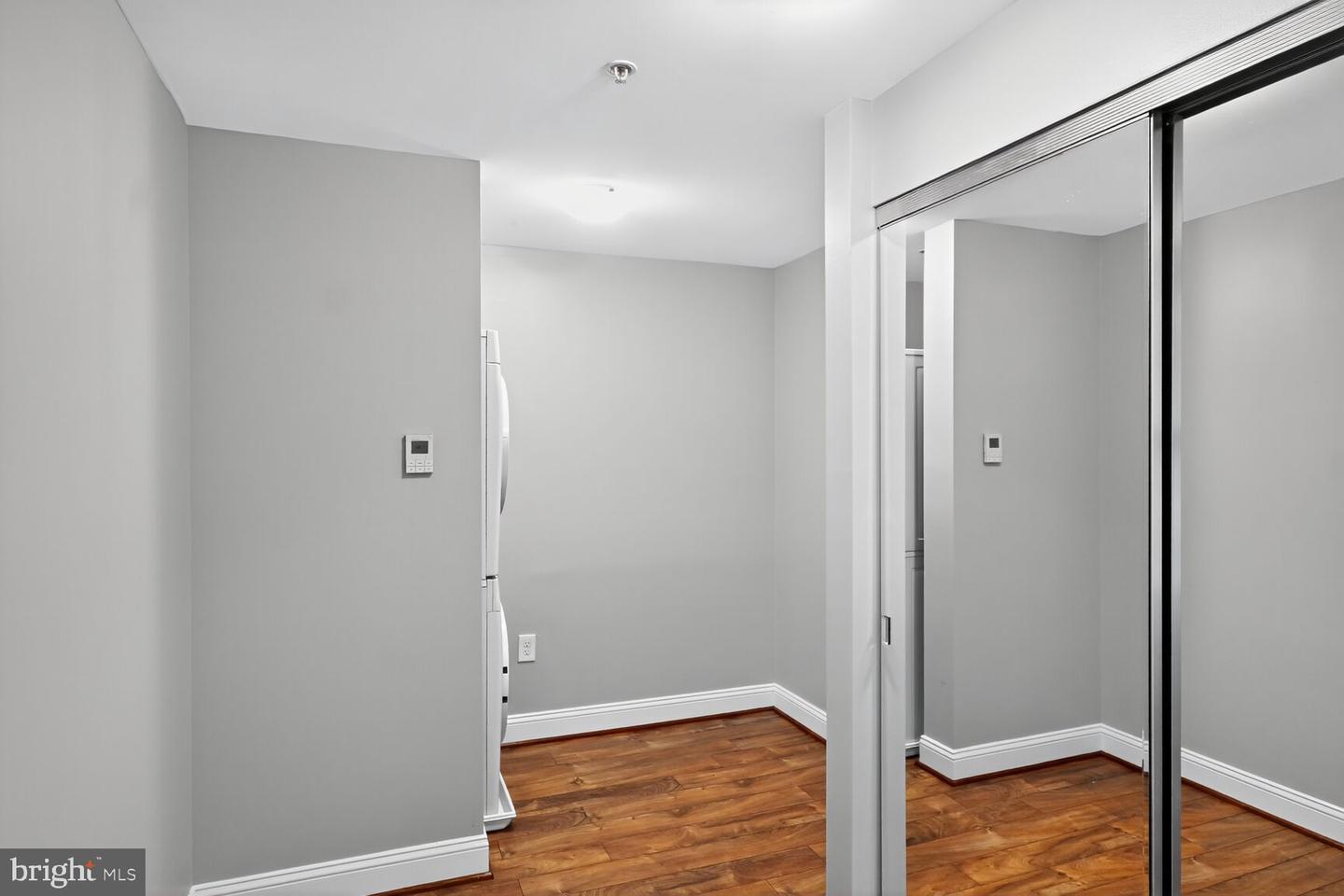 6301 EDSALL RD #106, ALEXANDRIA, Virginia 22312, 1 Bedroom Bedrooms, ,1 BathroomBathrooms,Residential,For sale,6301 EDSALL RD #106,VAFX2261874 MLS # VAFX2261874