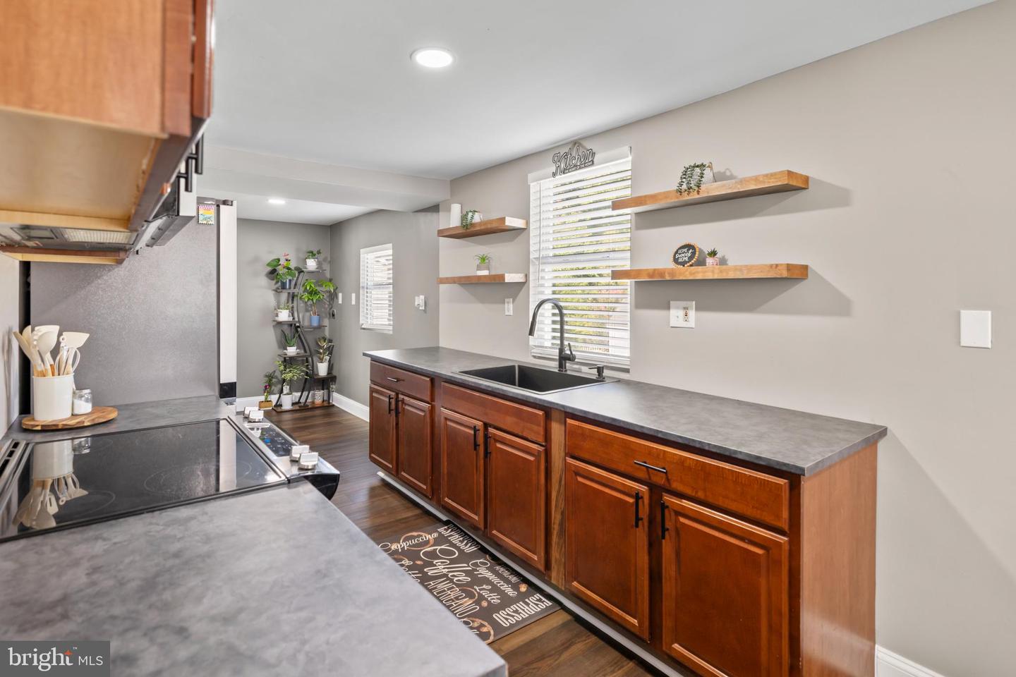 7239 SMITH STATION RD, FREDERICKSBURG, Virginia 22407, 4 Bedrooms Bedrooms, 4 Rooms Rooms,2 BathroomsBathrooms,Residential,For sale,7239 SMITH STATION RD,VASP2035740 MLS # VASP2035740